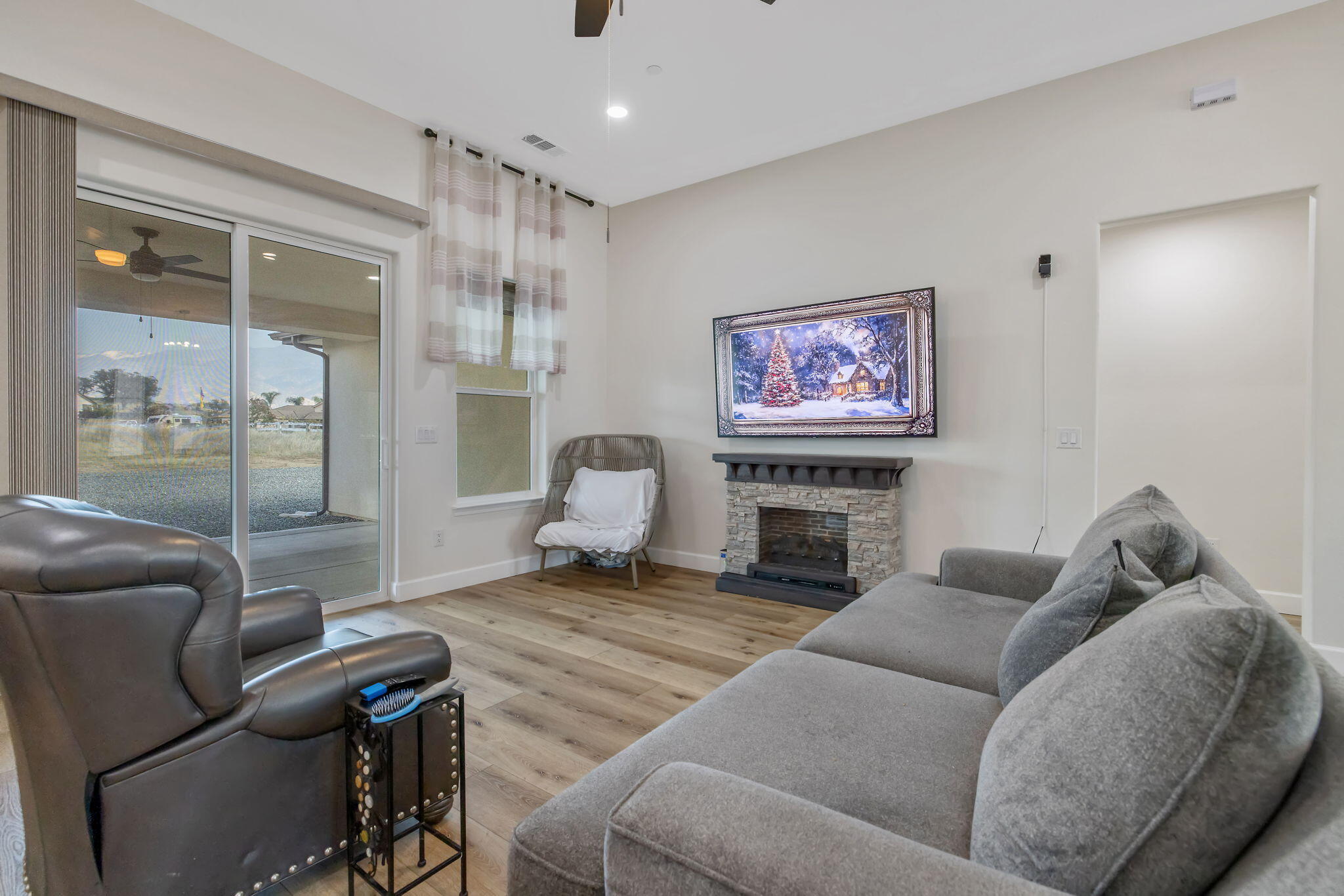 17044 Coyote Dr, Springville, CA 93265