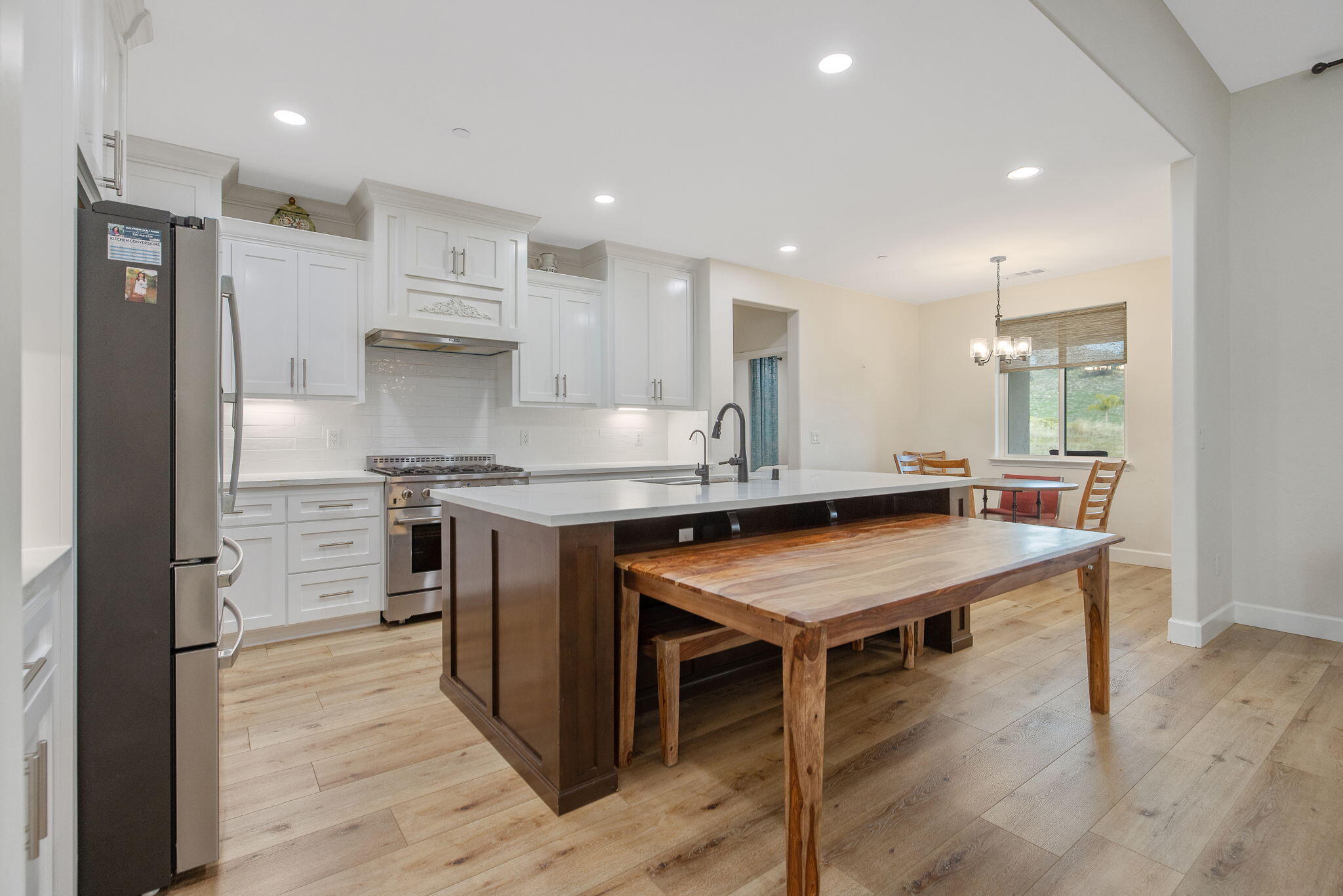 17044 Coyote Dr, Springville, CA 93265