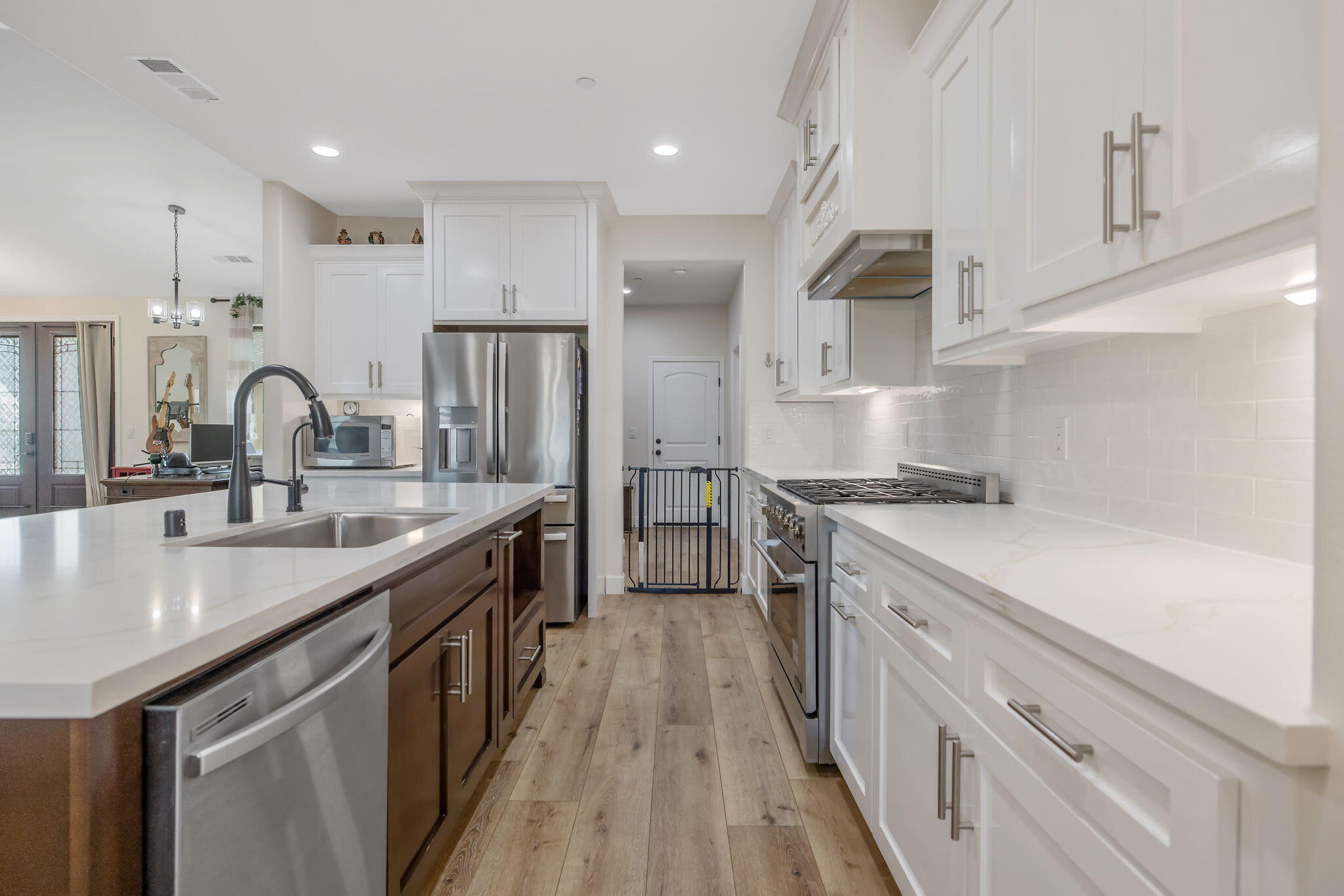 17044 Coyote Dr, Springville, CA 93265