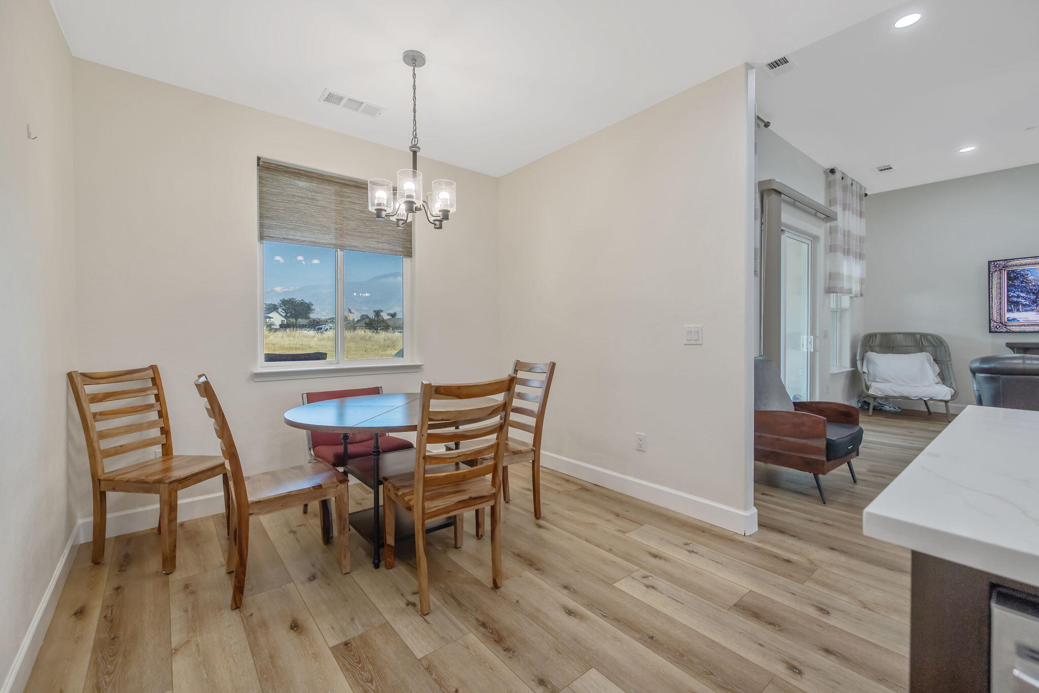 17044 Coyote Dr, Springville, CA 93265