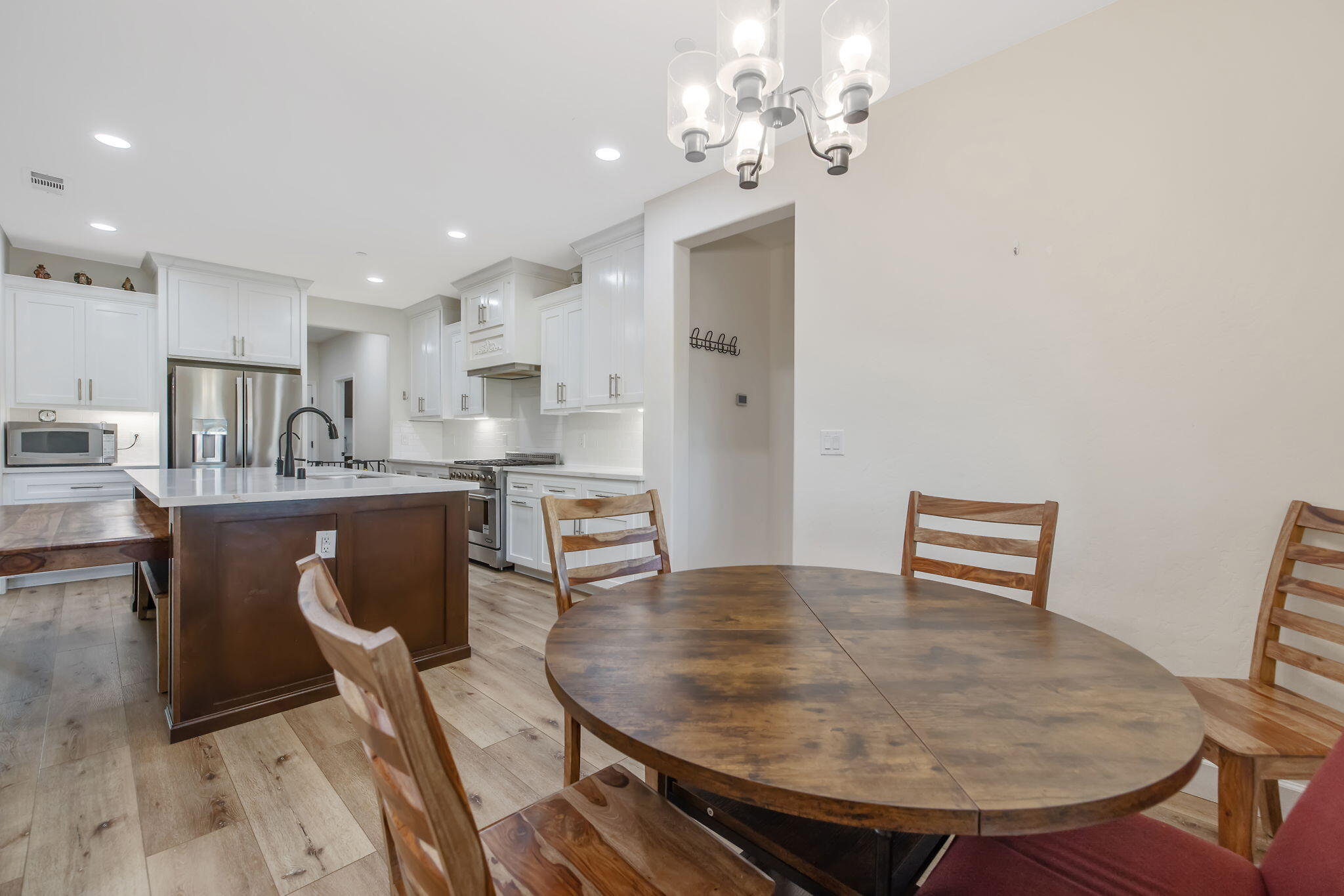 17044 Coyote Dr, Springville, CA 93265