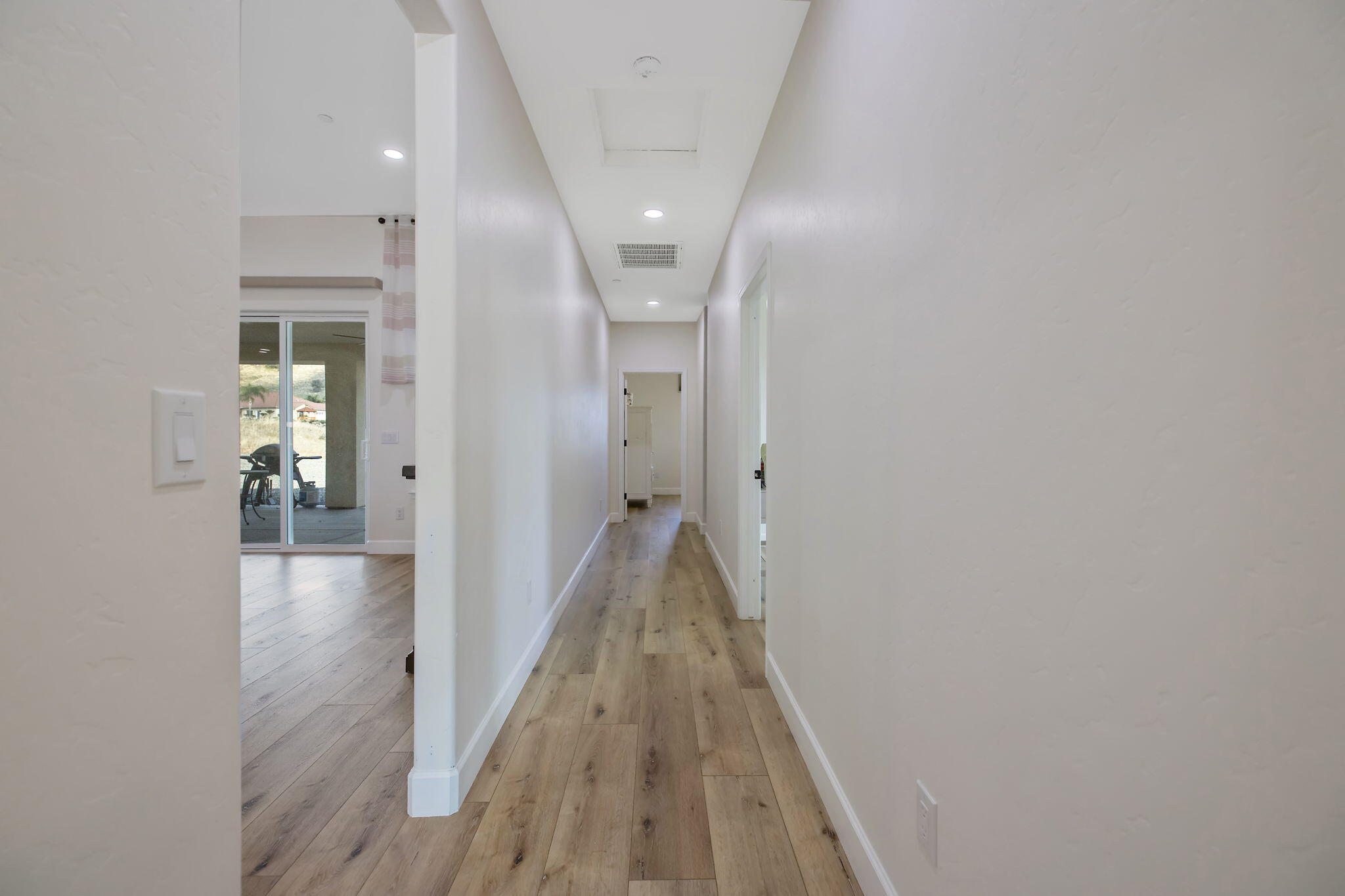 17044 Coyote Dr, Springville, CA 93265