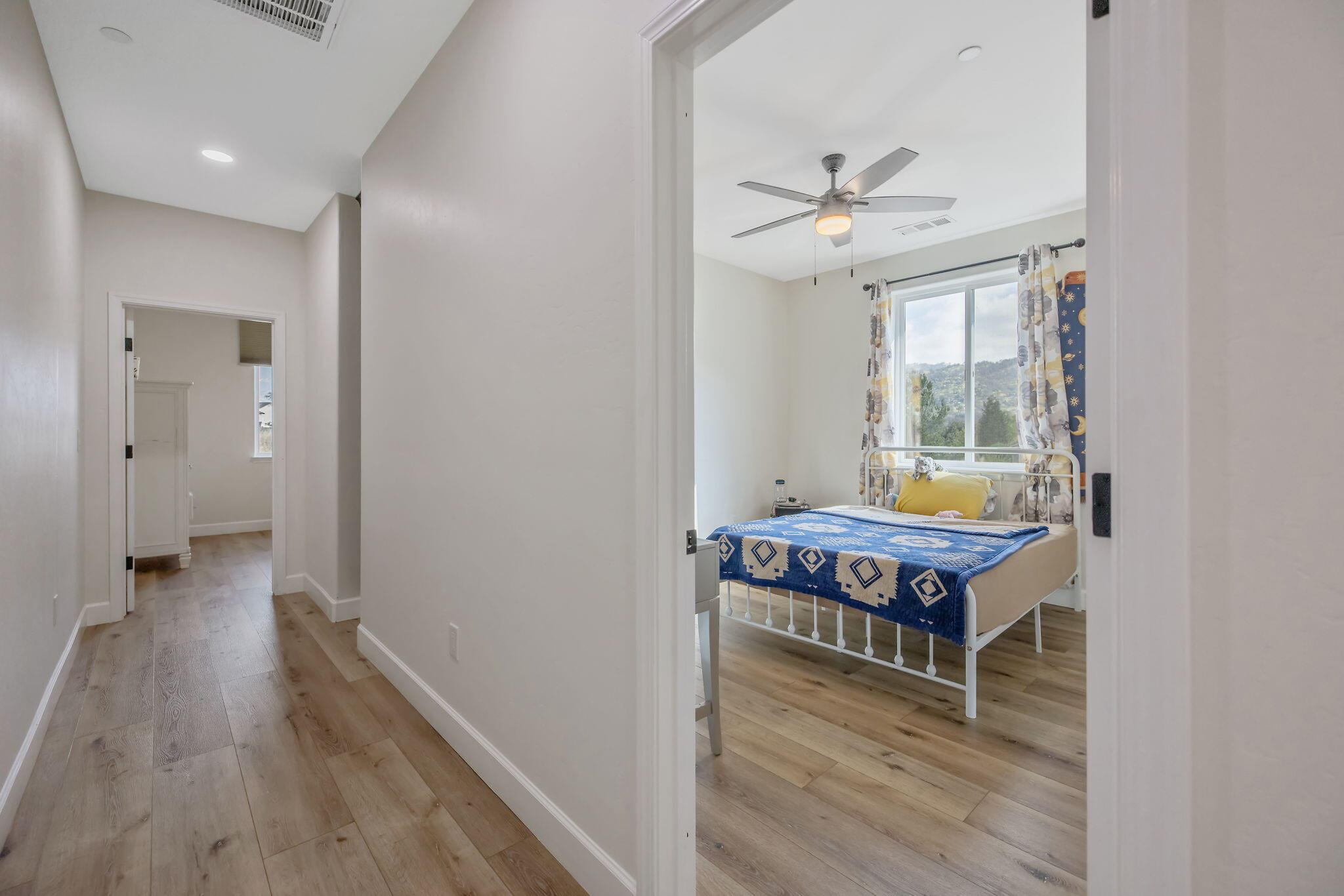 17044 Coyote Dr, Springville, CA 93265