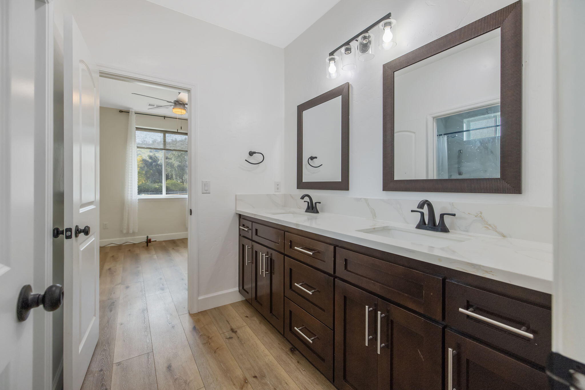 17044 Coyote Dr, Springville, CA 93265