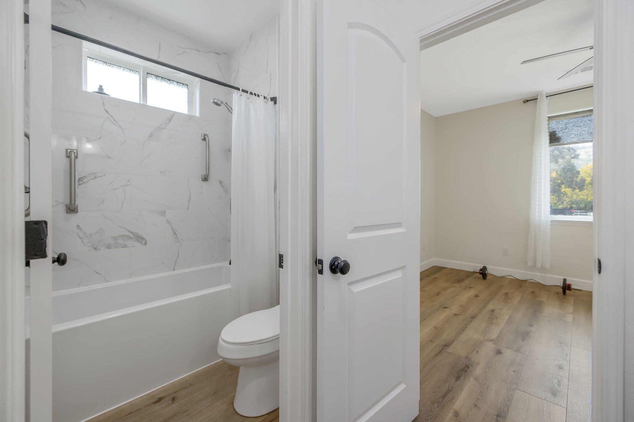 17044 Coyote Dr, Springville, CA 93265