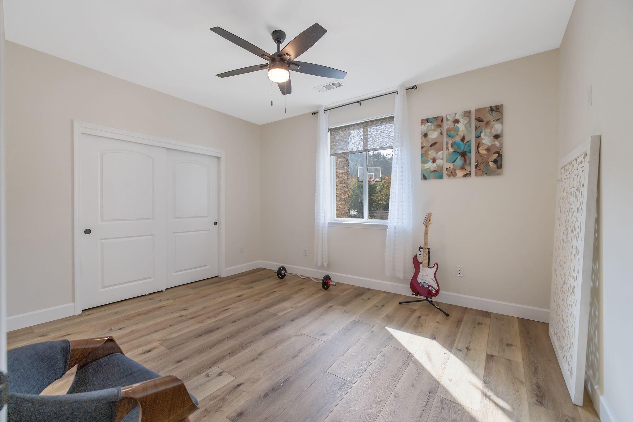 17044 Coyote Dr, Springville, CA 93265