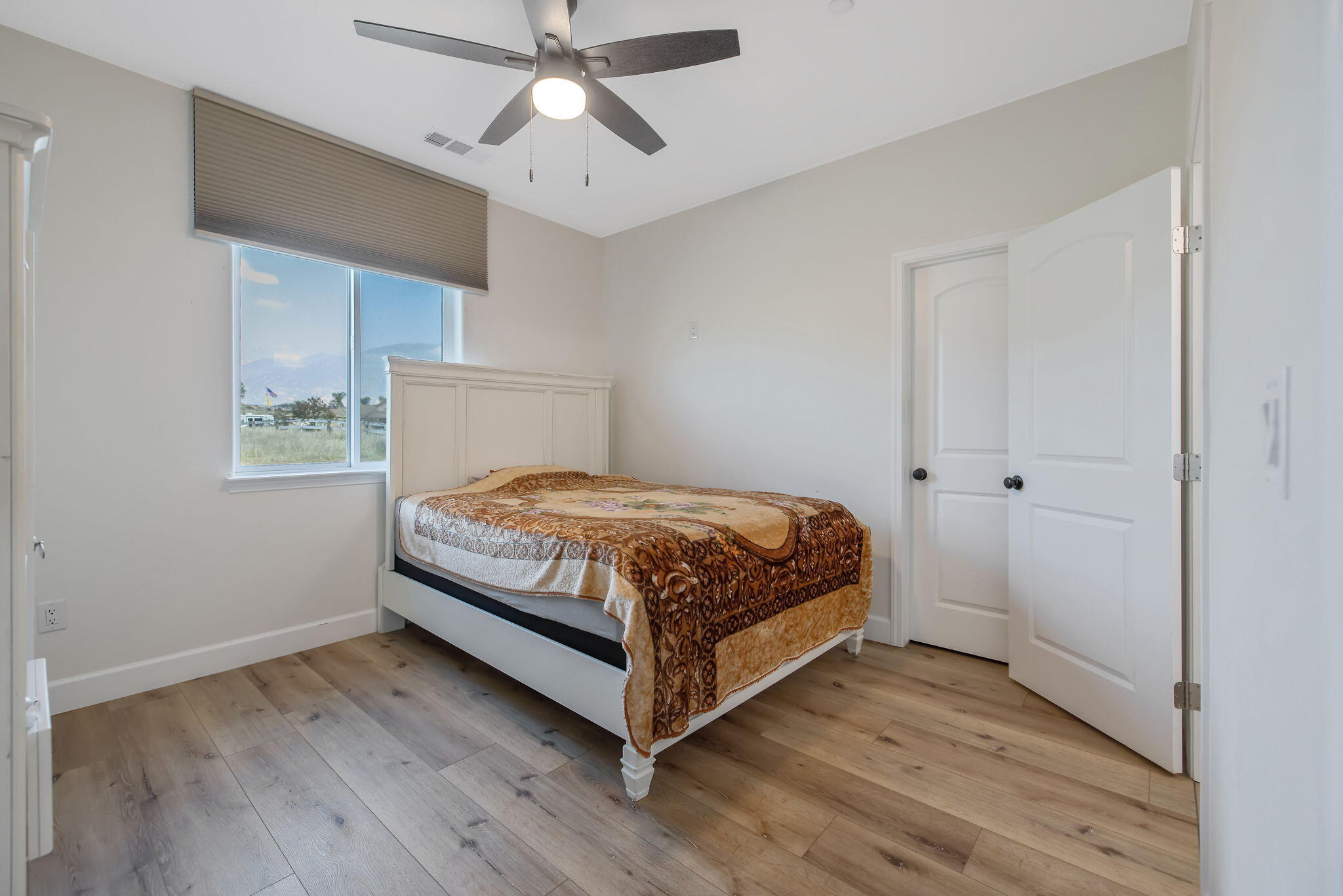 17044 Coyote Dr, Springville, CA 93265