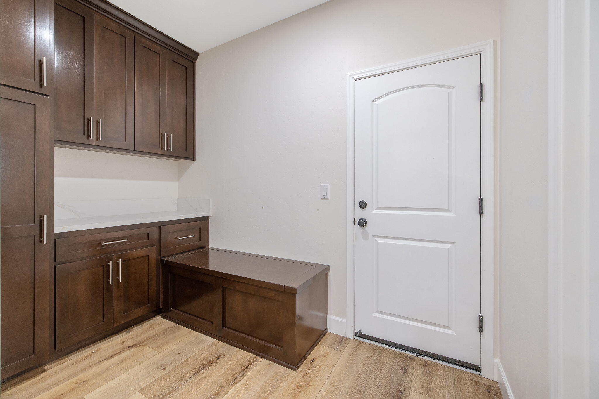 17044 Coyote Dr, Springville, CA 93265