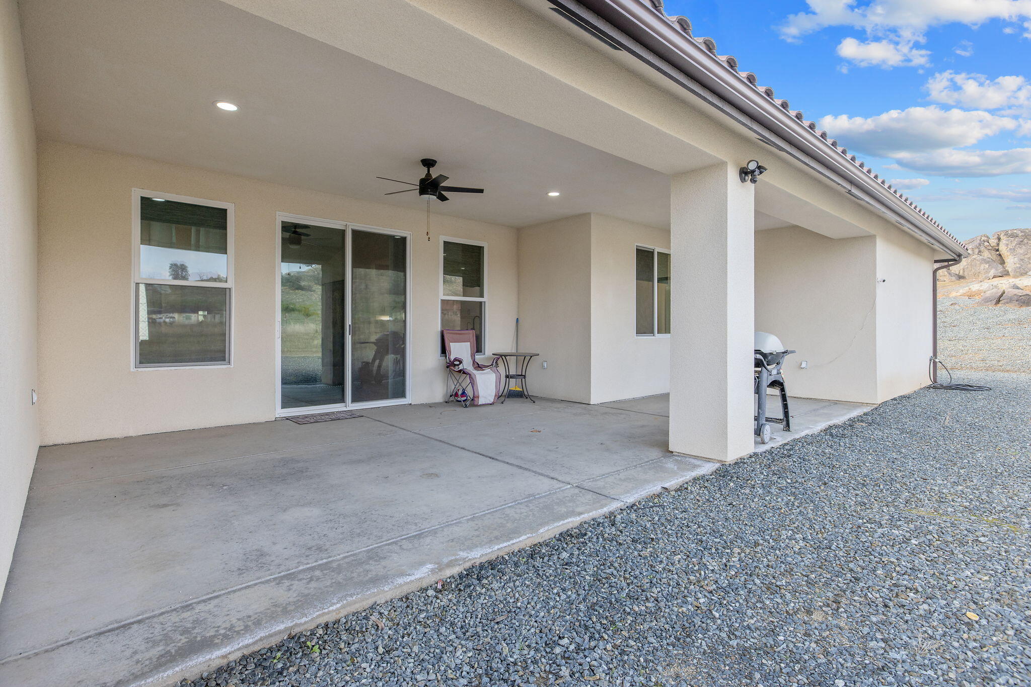 17044 Coyote Dr, Springville, CA 93265