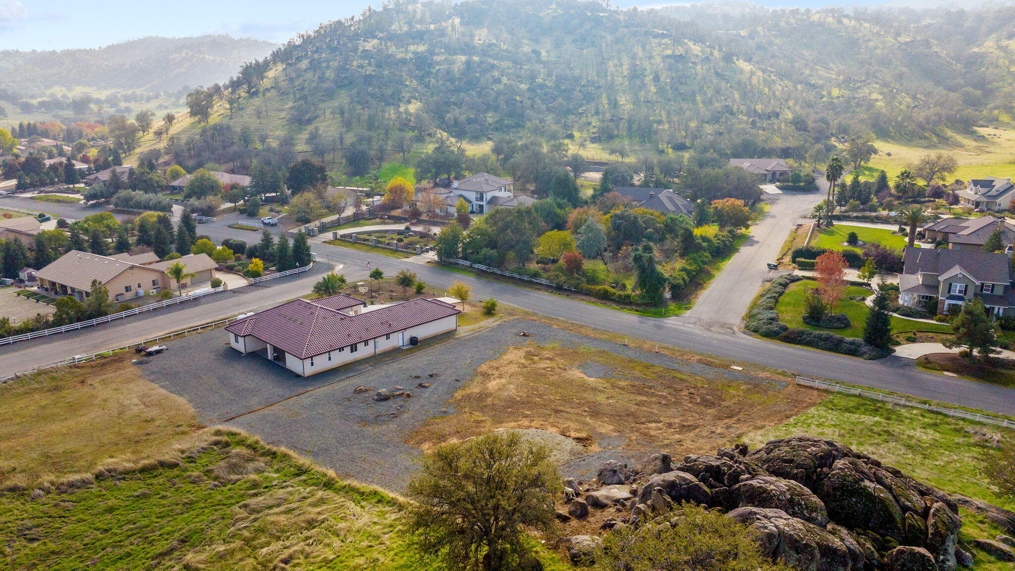 17044 Coyote Dr, Springville, CA 93265