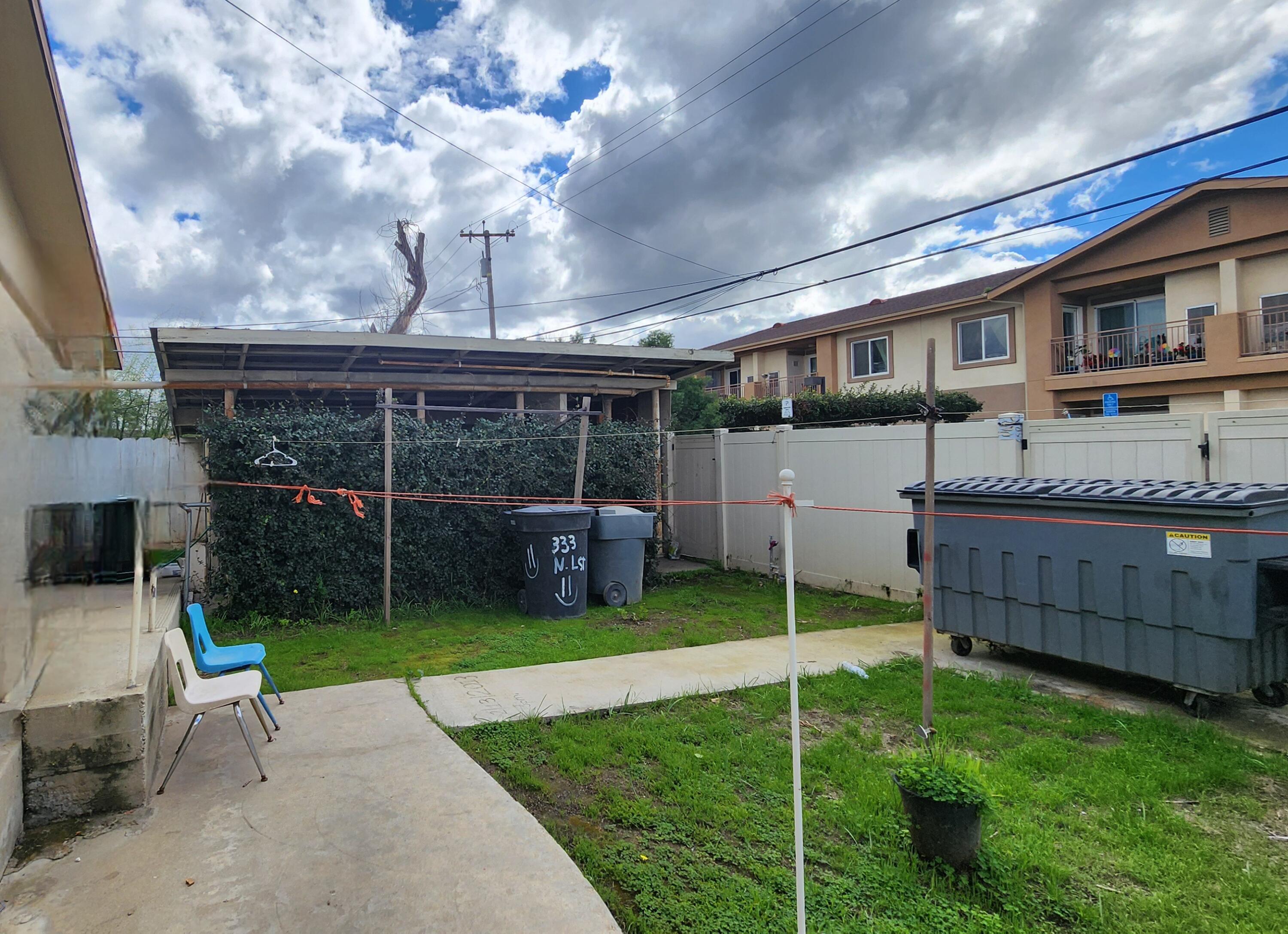333 N L St, Dinuba, CA 93618