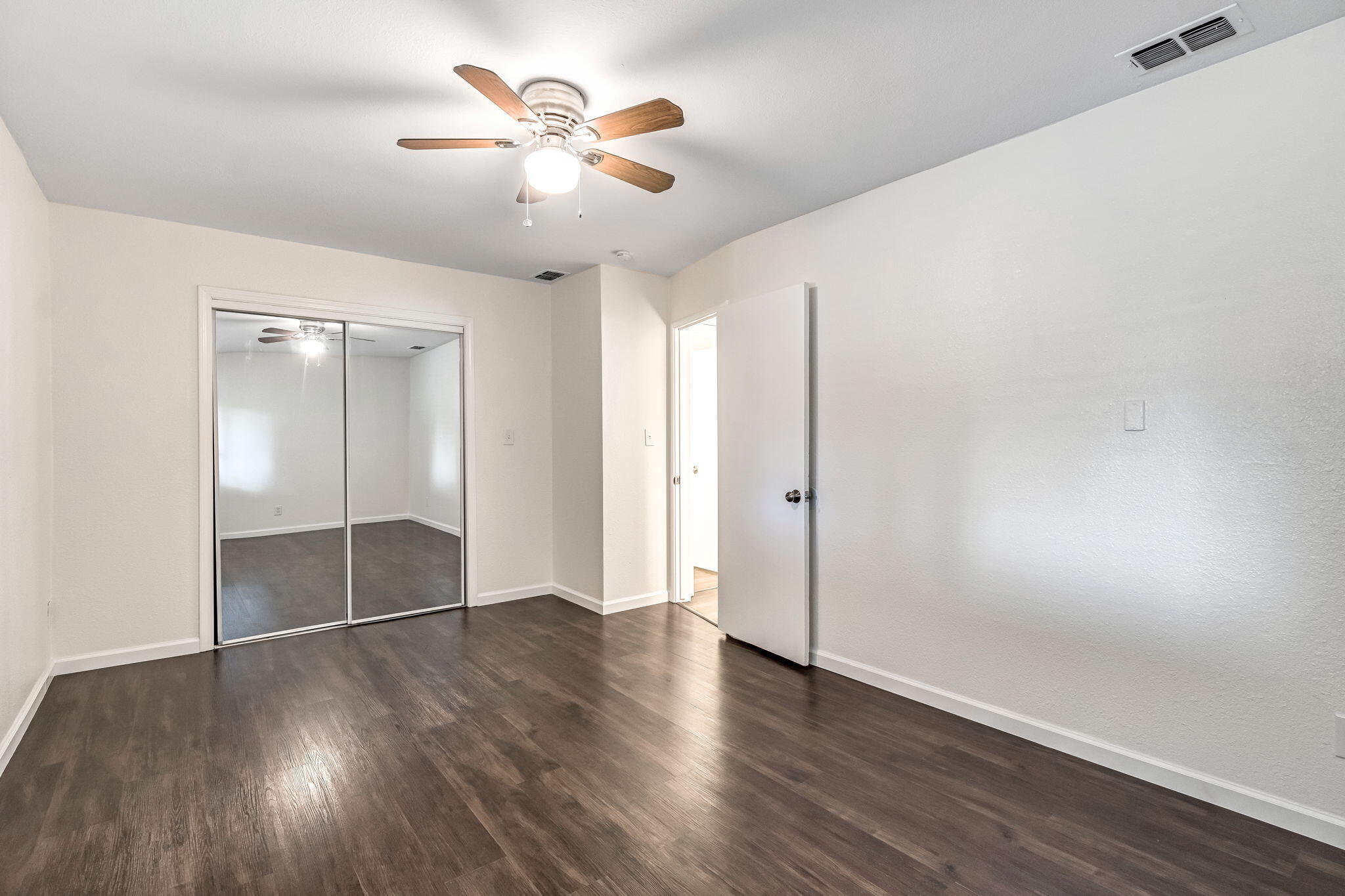 6048 N Del Mar Ave, Fresno, CA 93704