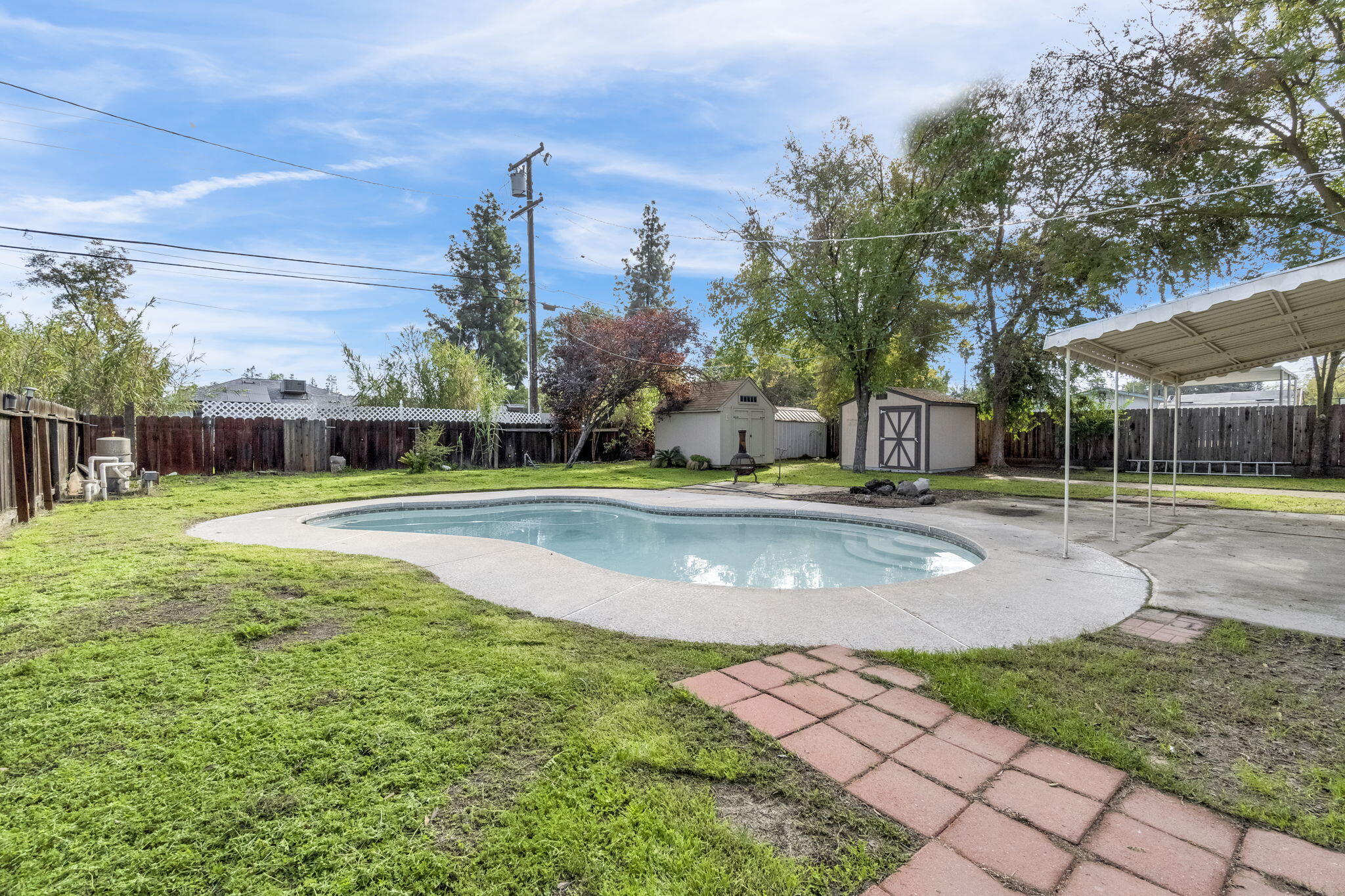 6048 N Del Mar Ave, Fresno, CA 93704