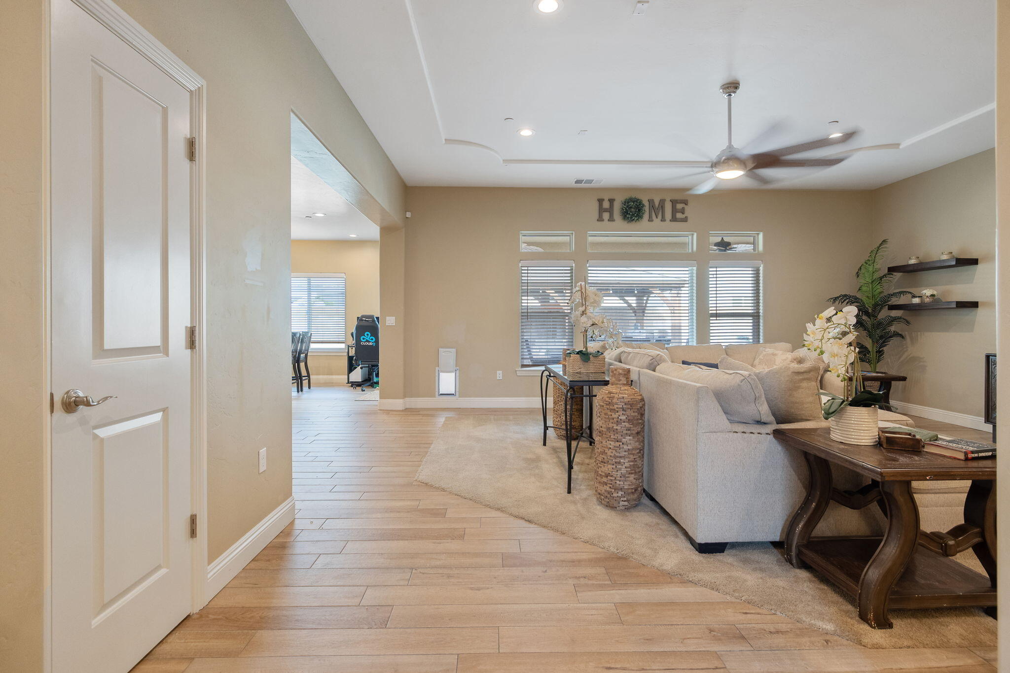 3038 E Beech Ct, Visalia, CA 93292