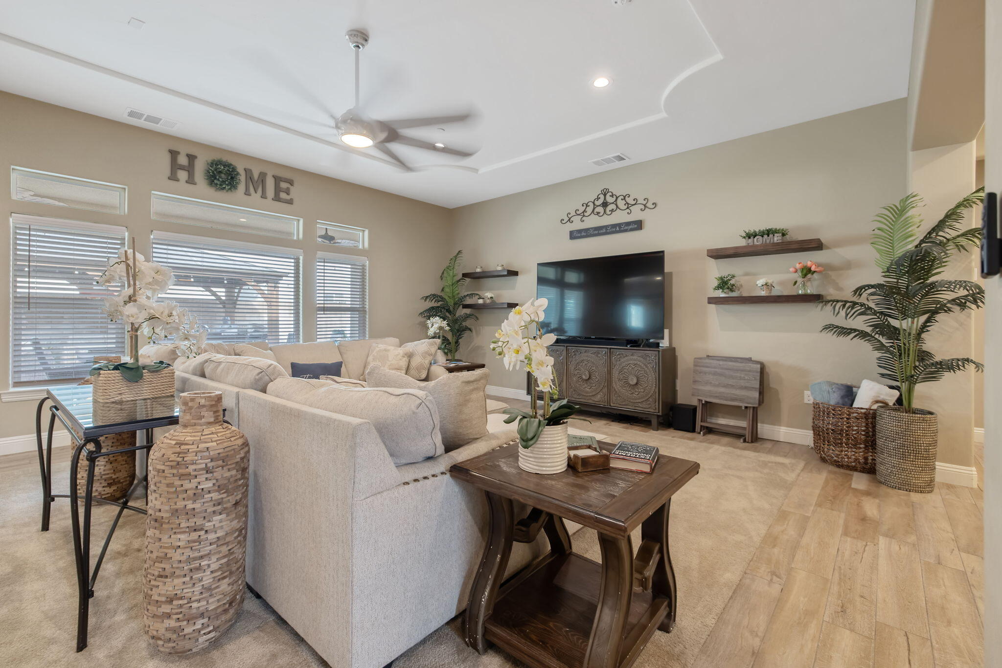 3038 E Beech Ct, Visalia, CA 93292