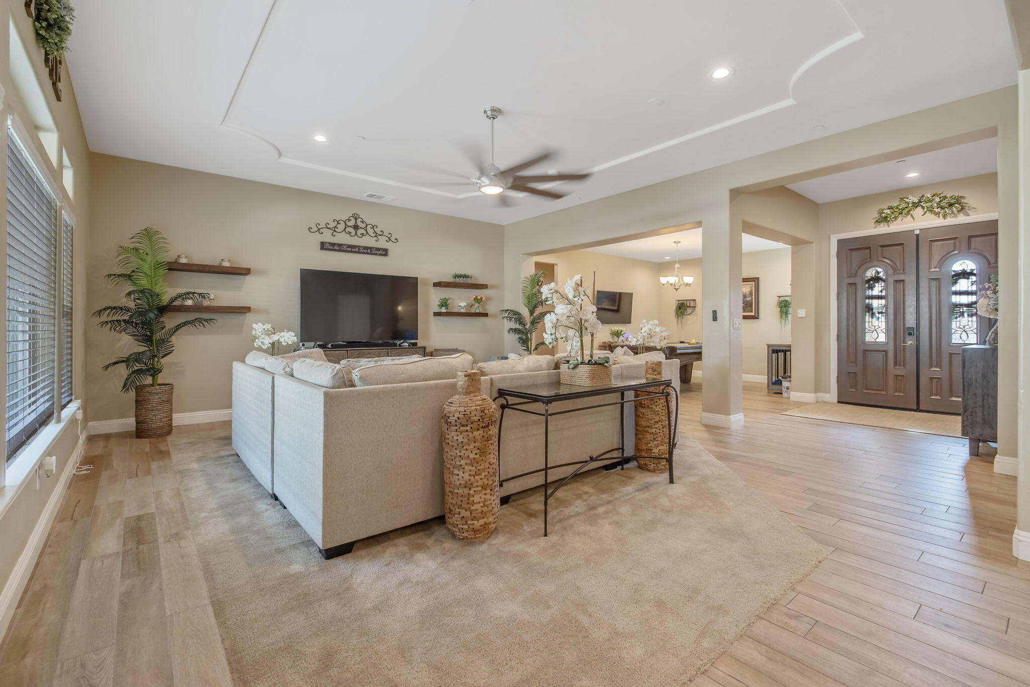 3038 E Beech Ct, Visalia, CA 93292