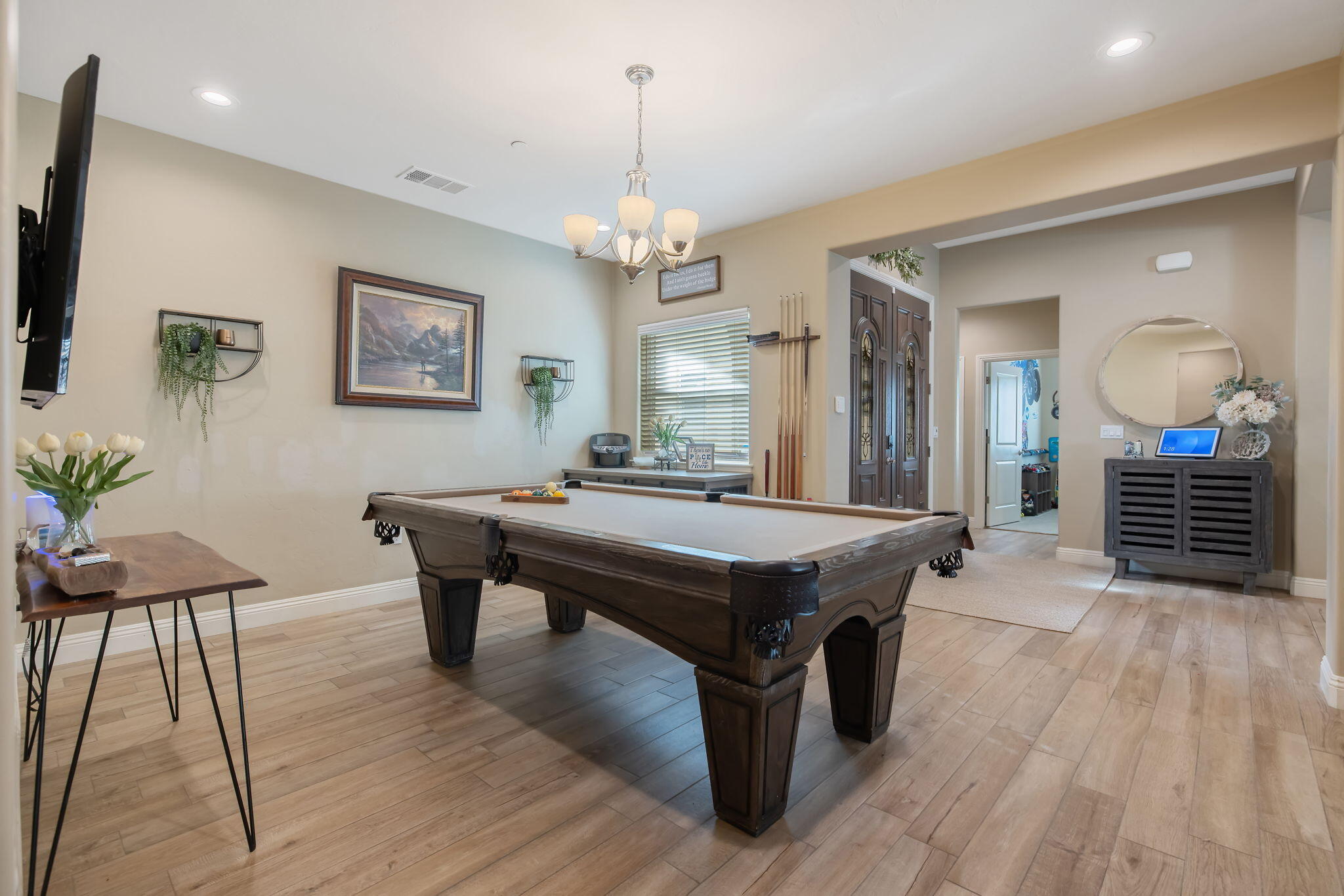 3038 E Beech Ct, Visalia, CA 93292