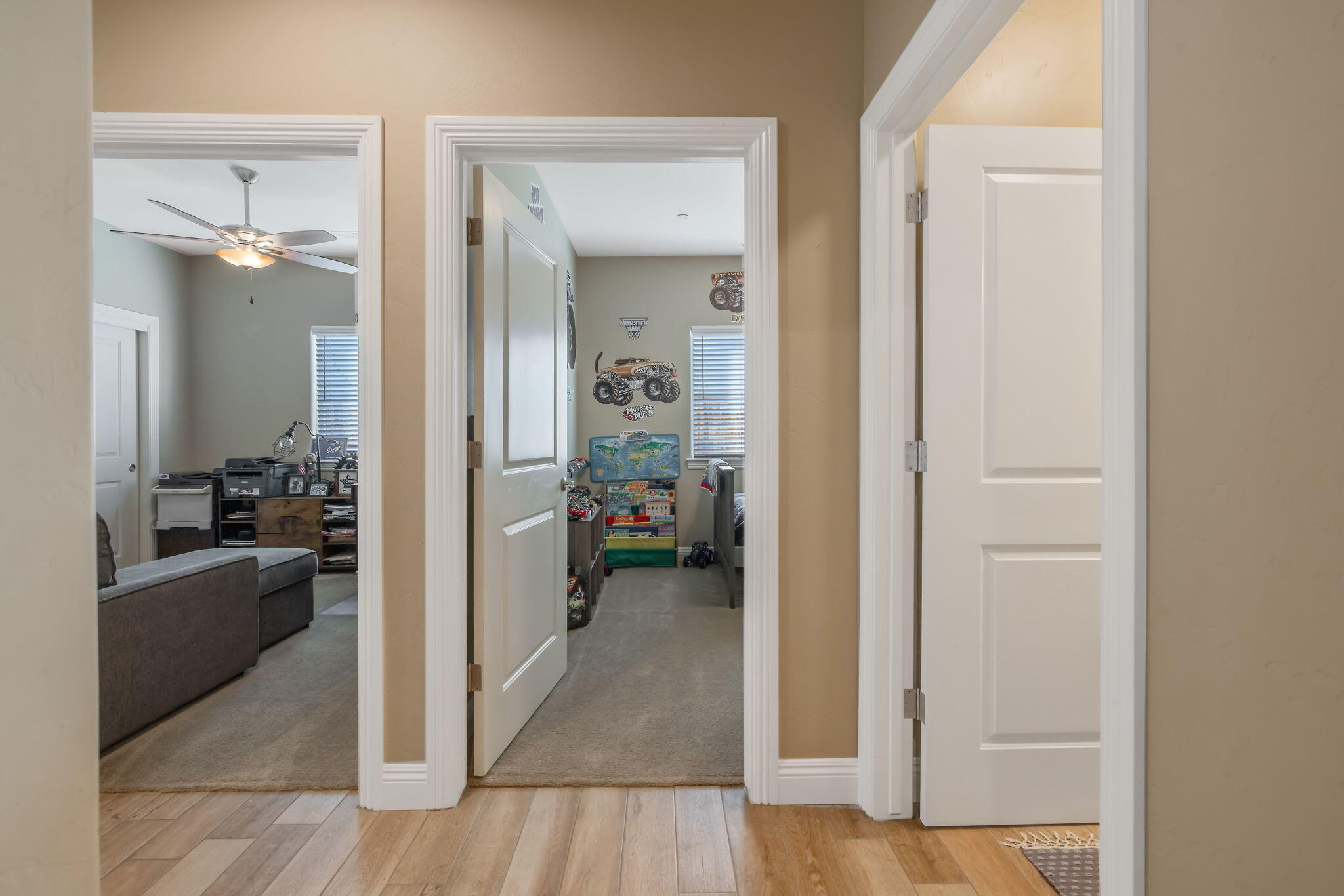 3038 E Beech Ct, Visalia, CA 93292