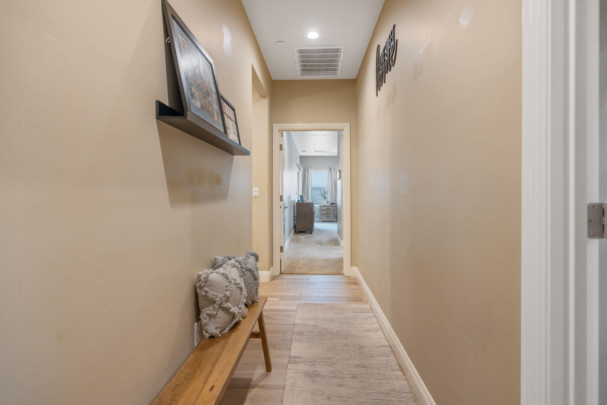 3038 E Beech Ct, Visalia, CA 93292