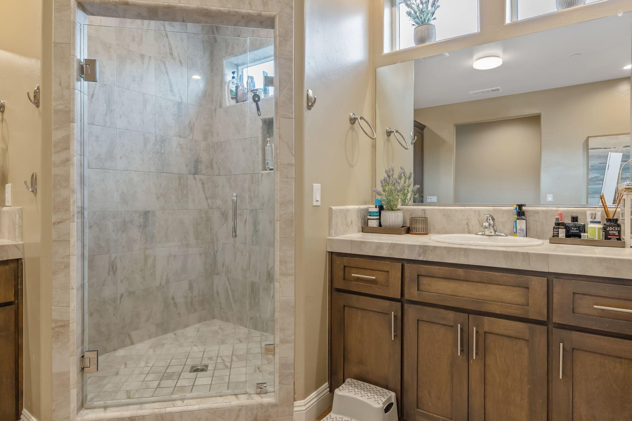 3038 E Beech Ct, Visalia, CA 93292