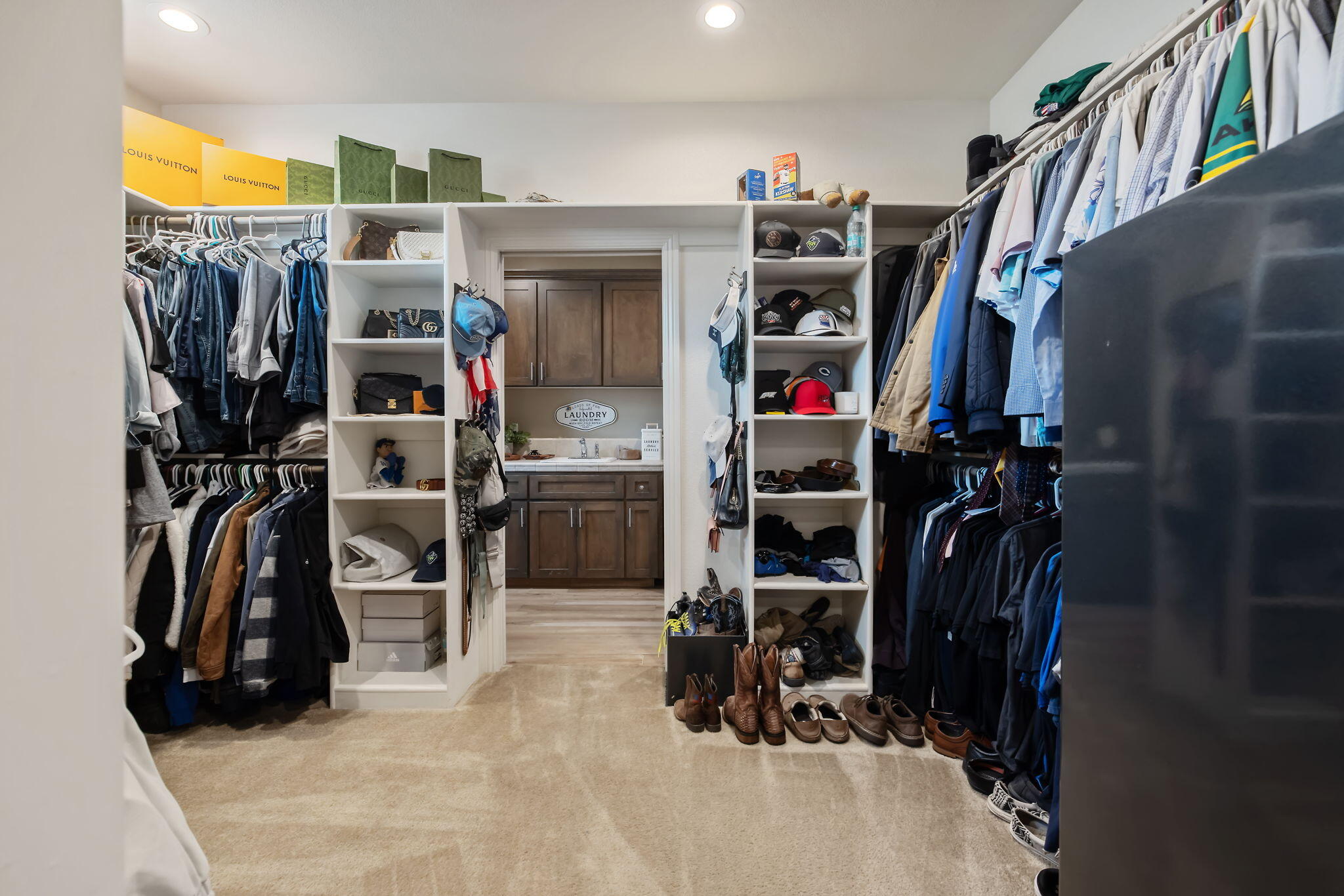 3038 E Beech Ct, Visalia, CA 93292