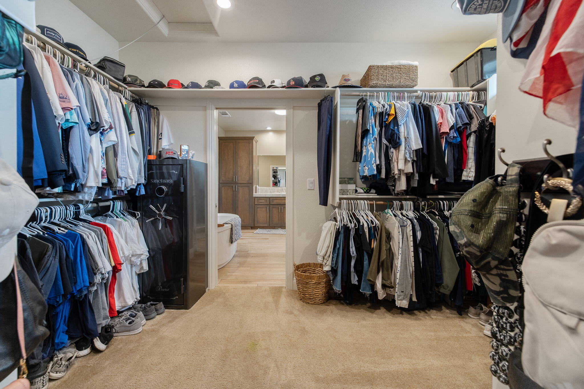 3038 E Beech Ct, Visalia, CA 93292