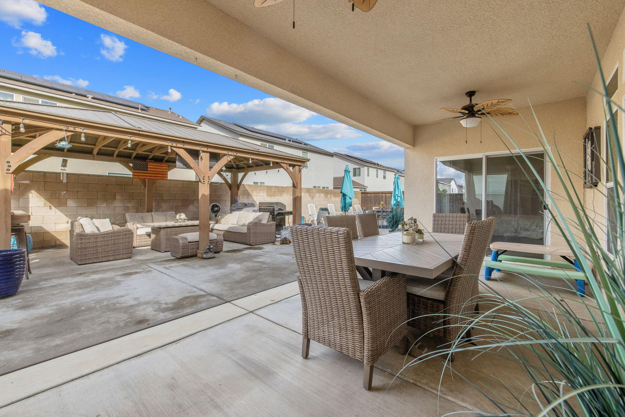 3038 E Beech Ct, Visalia, CA 93292