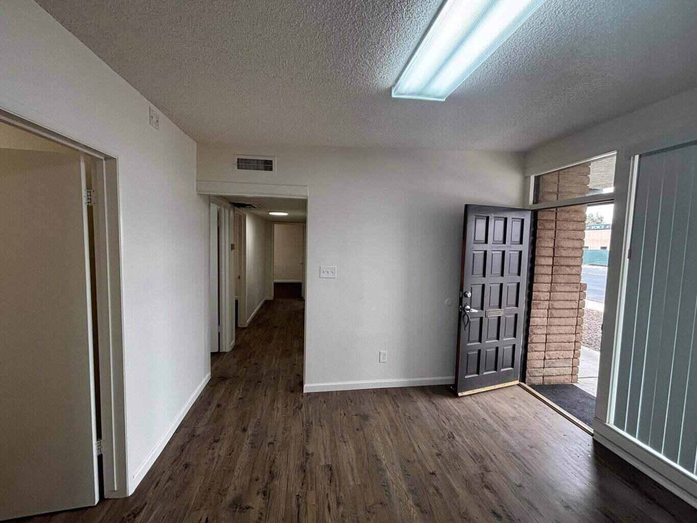 313-317 W Henderson Ave, Porterville, CA 93257