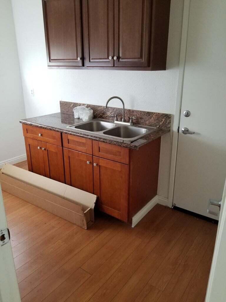 313-317 W Henderson Ave, Porterville, CA 93257