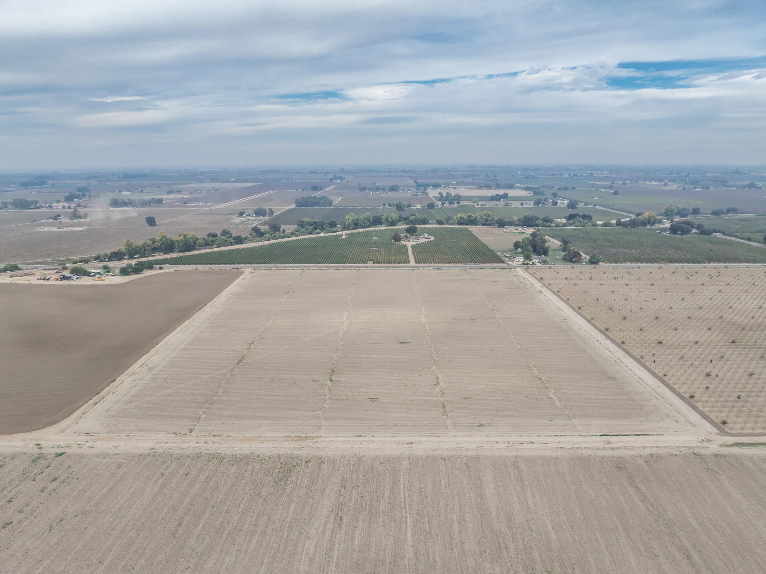 22311 Grangeville Blvd, Lemoore, CA 93245