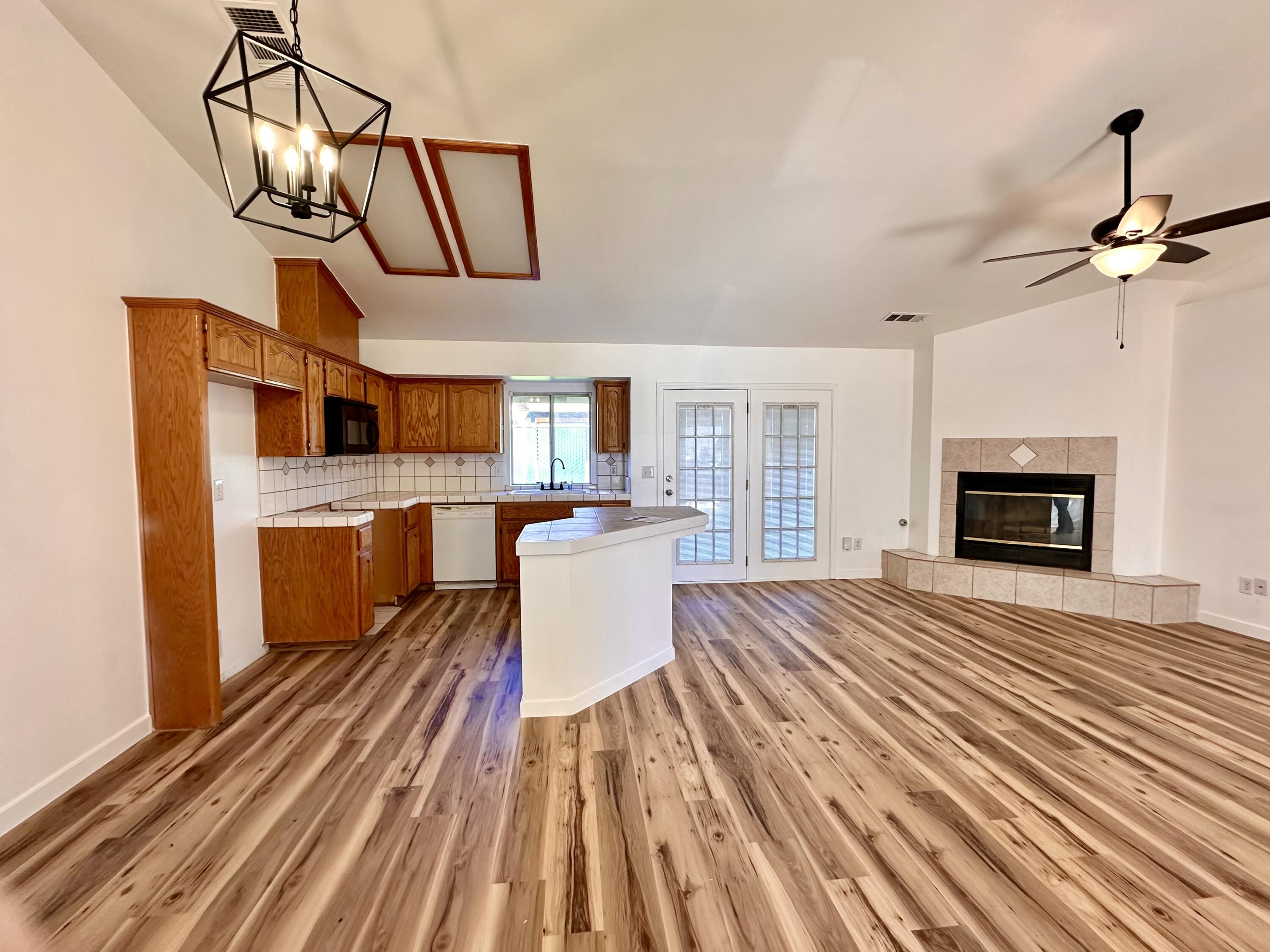 1148 W Orange Ave, Porterville, CA 93257