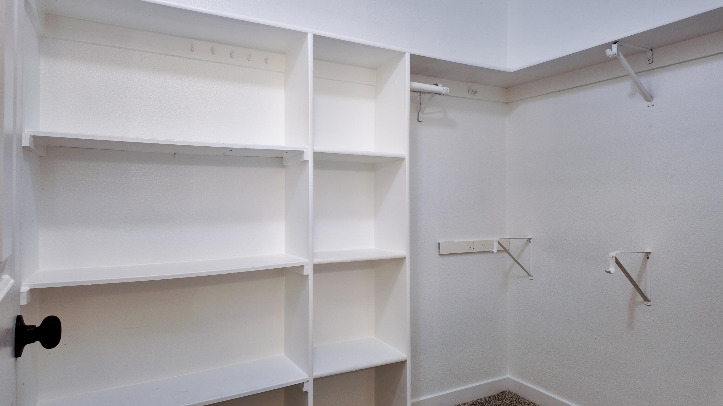 1148 W Orange Ave, Porterville, CA 93257