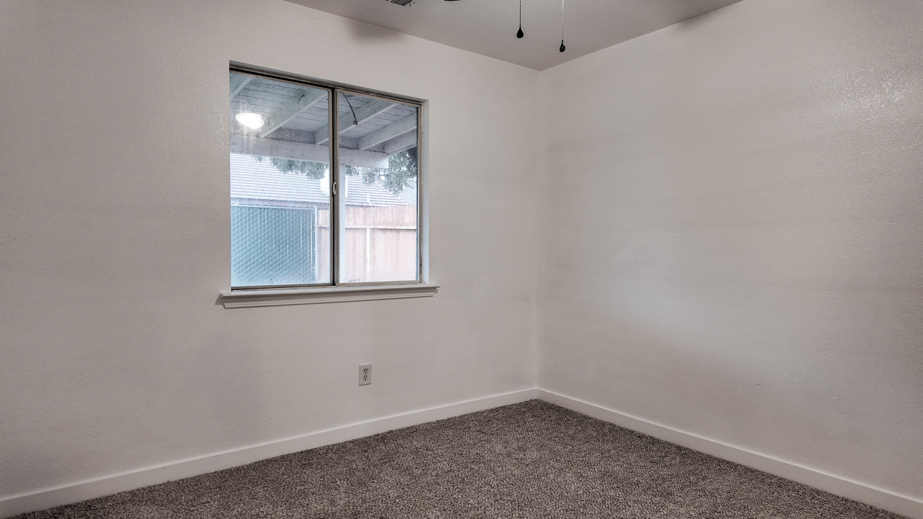 1148 W Orange Ave, Porterville, CA 93257