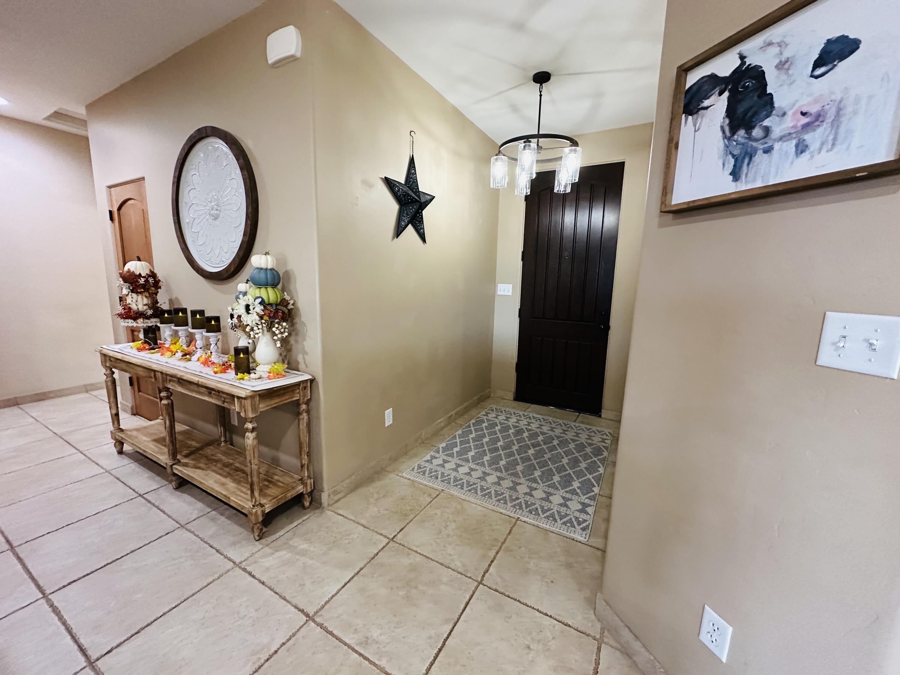 936 N Red Oak St, Porterville, CA 93257