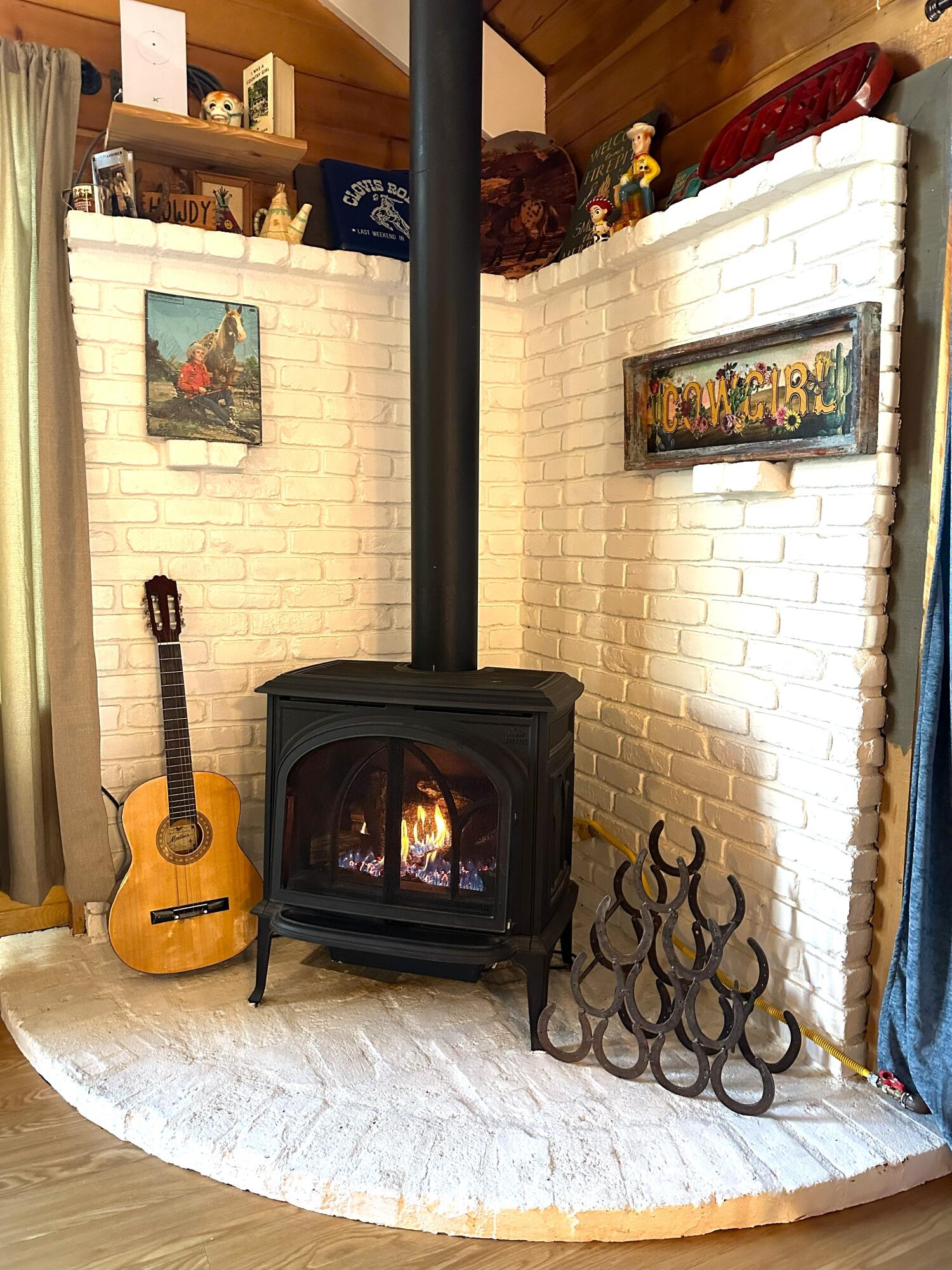 156 Capinero Dr, California Hot Springs, CA 93207