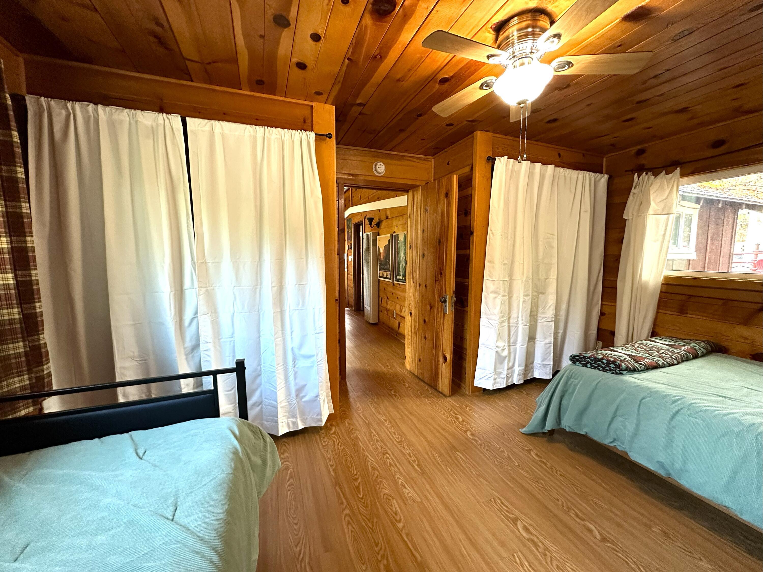 156 Capinero Dr, California Hot Springs, CA 93207