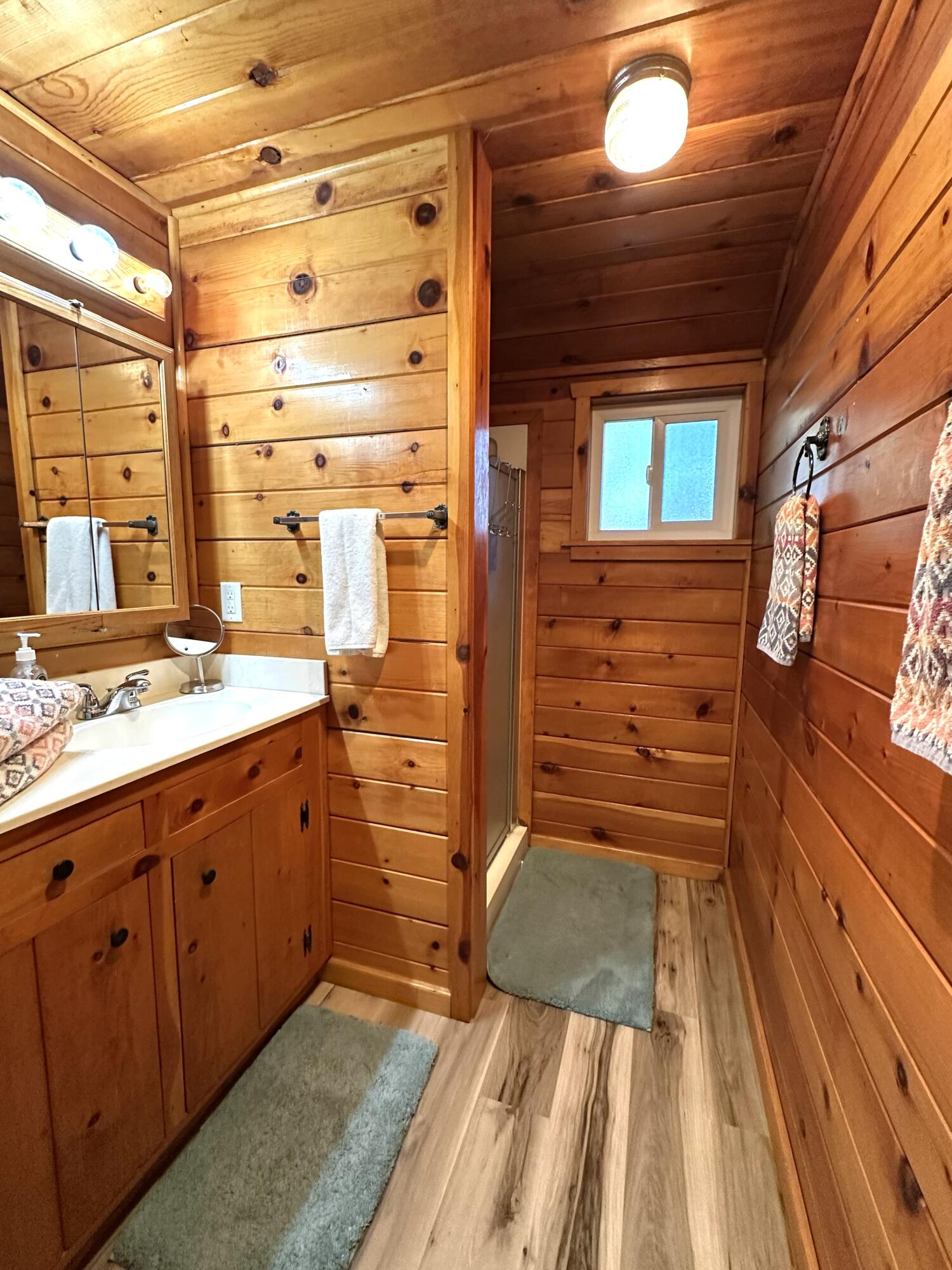 156 Capinero Dr, California Hot Springs, CA 93207