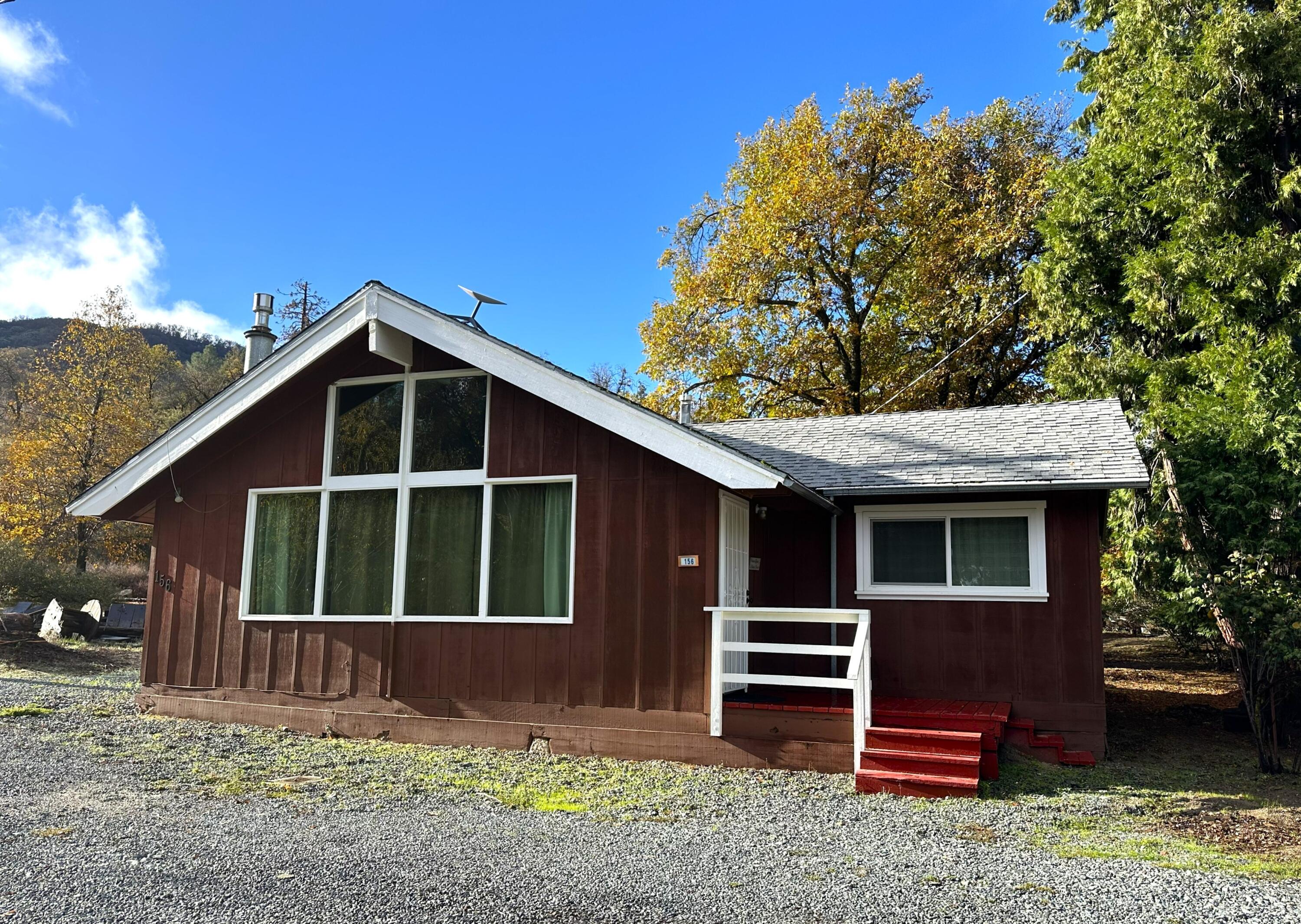 156 Capinero Dr, California Hot Springs, CA 93207