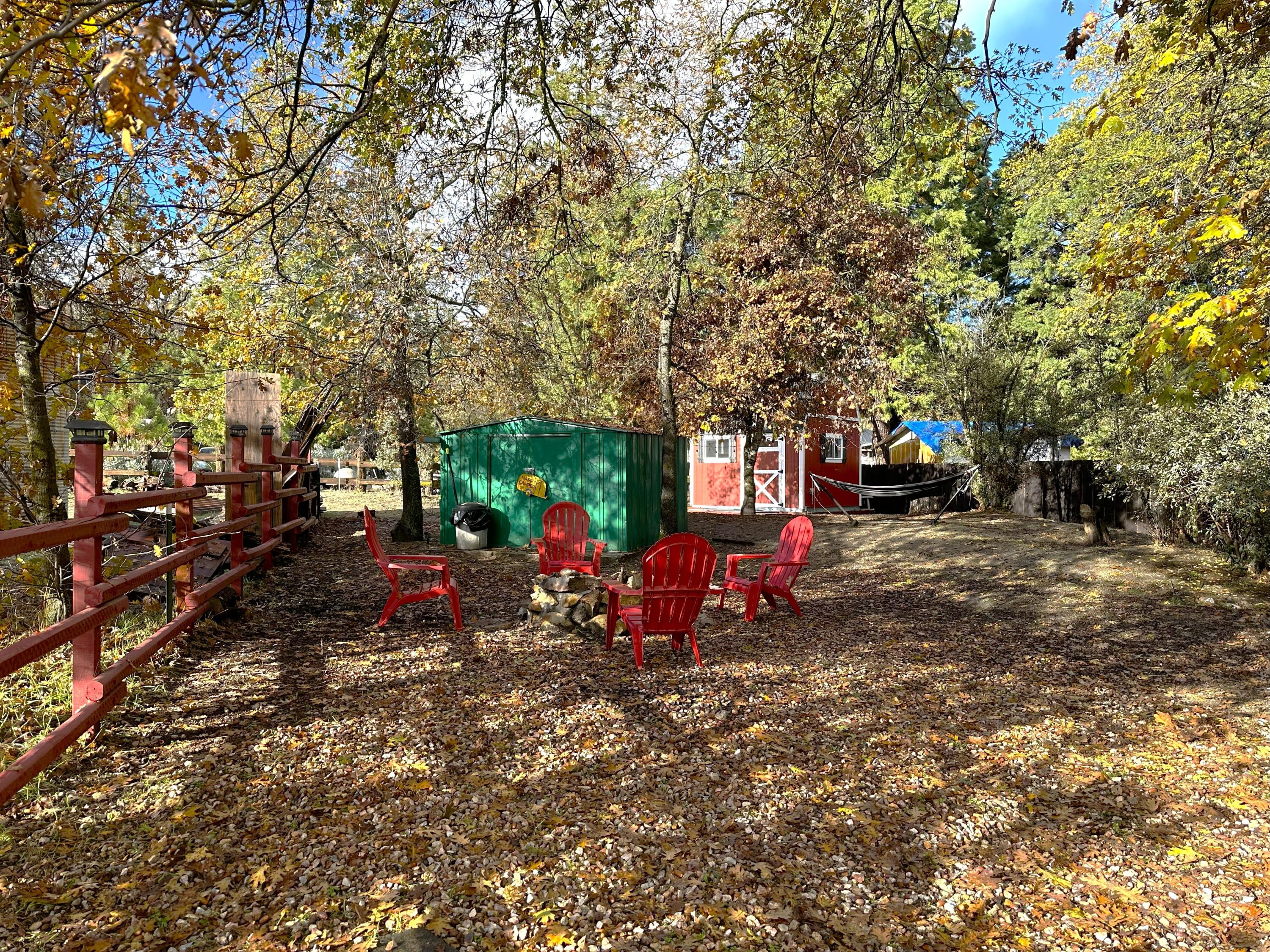 156 Capinero Dr, California Hot Springs, CA 93207