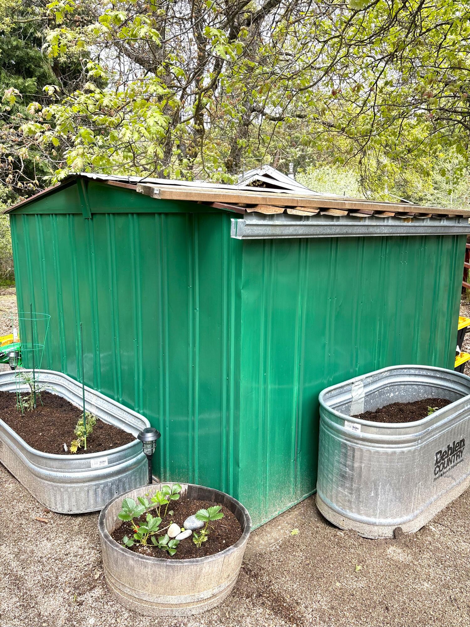 156 Capinero Dr, California Hot Springs, CA 93207