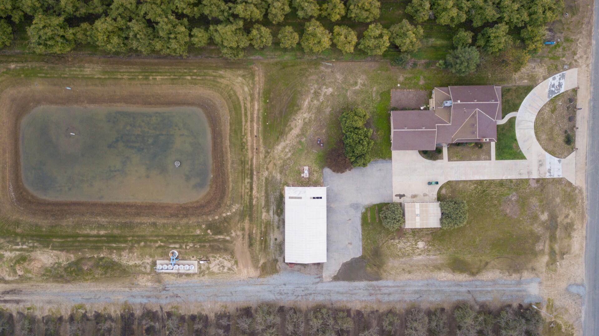 18200 Oklahoma Ave, Strathmore, CA 93267