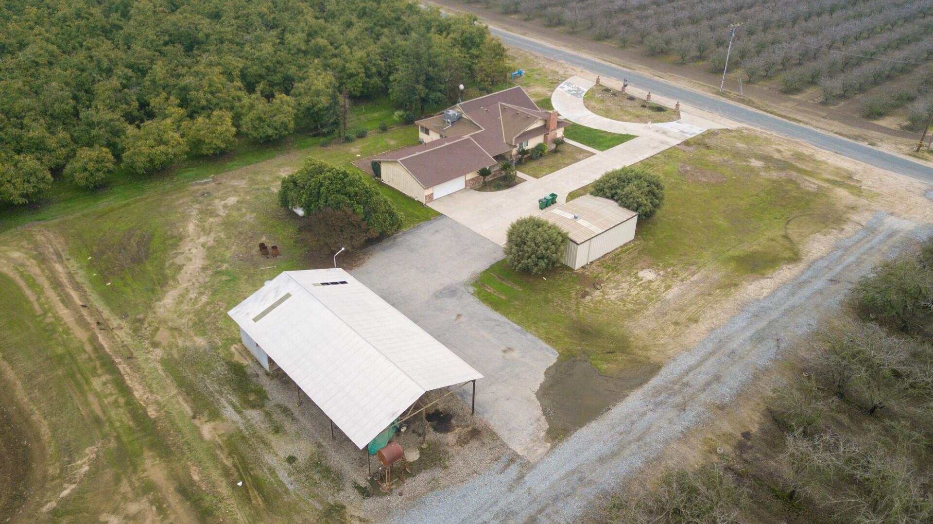 18200 Oklahoma Ave, Strathmore, CA 93267