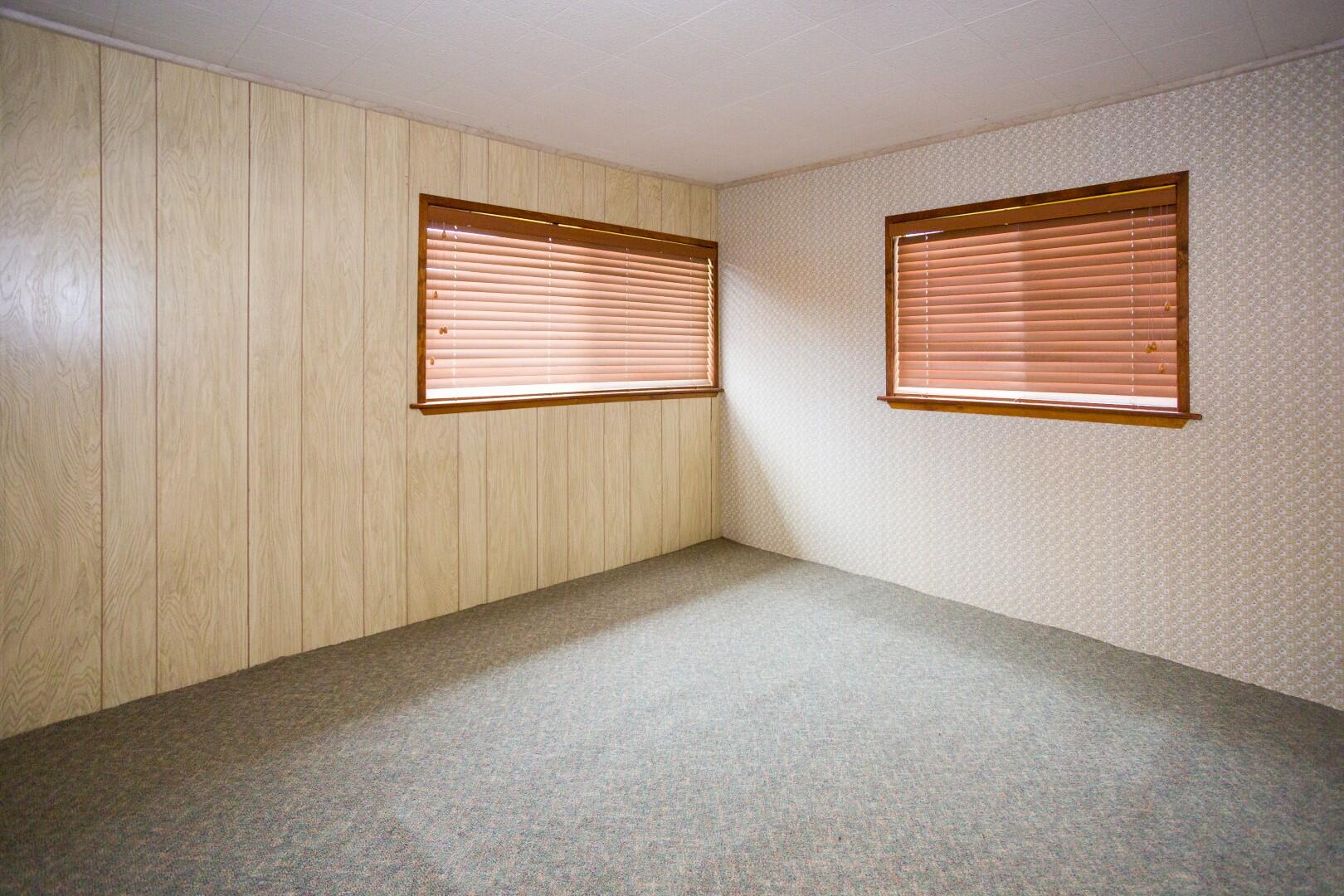 18200 Oklahoma Ave, Strathmore, CA 93267