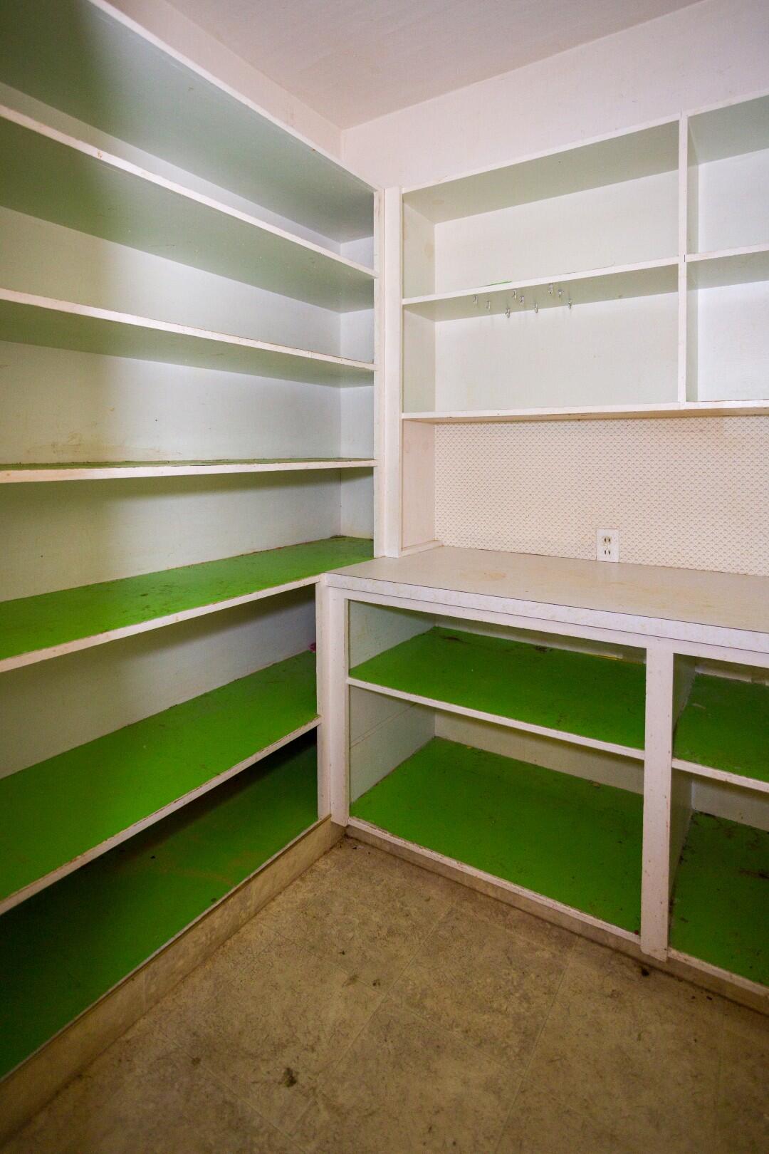 18200 Oklahoma Ave, Strathmore, CA 93267