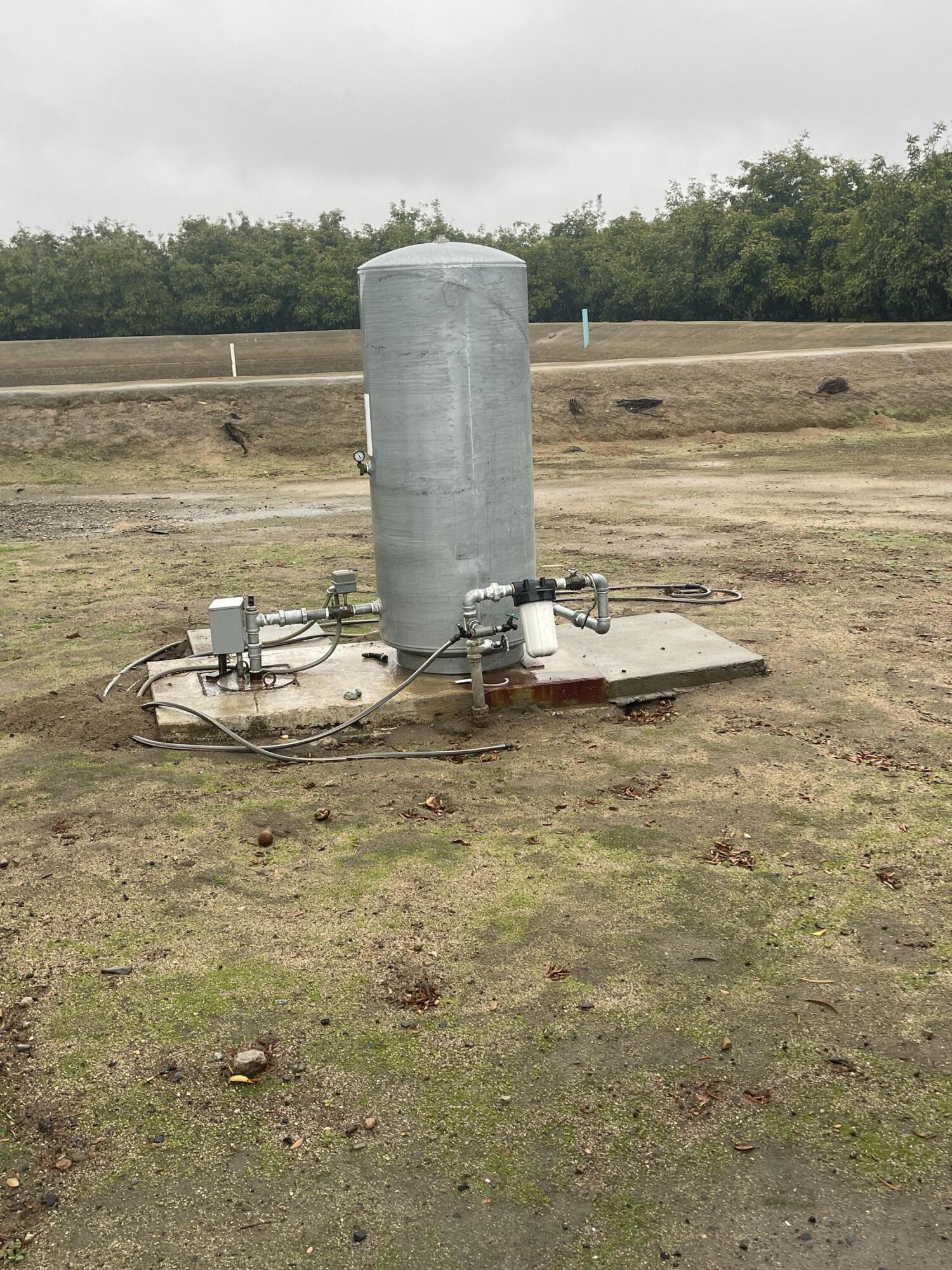 18200 Oklahoma Ave, Strathmore, CA 93267