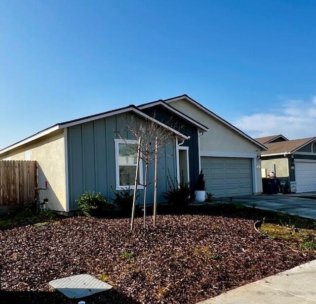 619 W Bravo Ave Ave, Woodlake, CA 93286