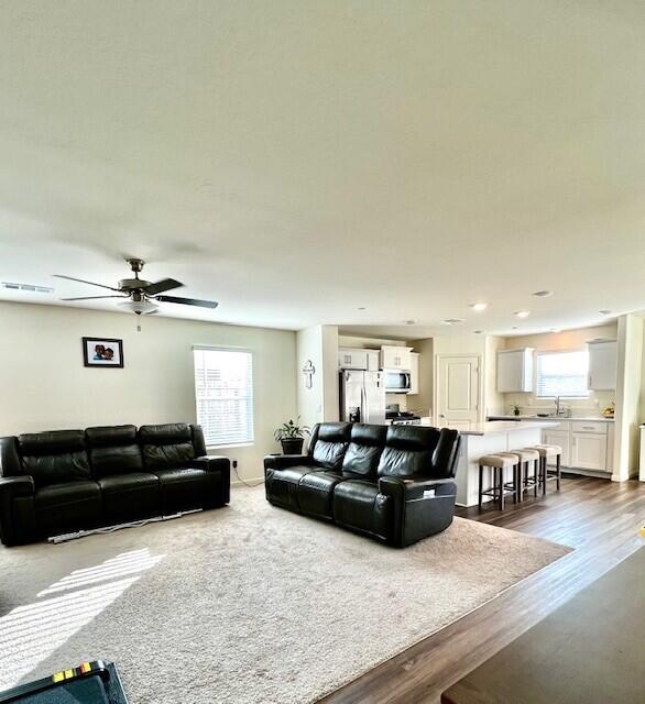 619 W Bravo Ave Ave, Woodlake, CA 93286