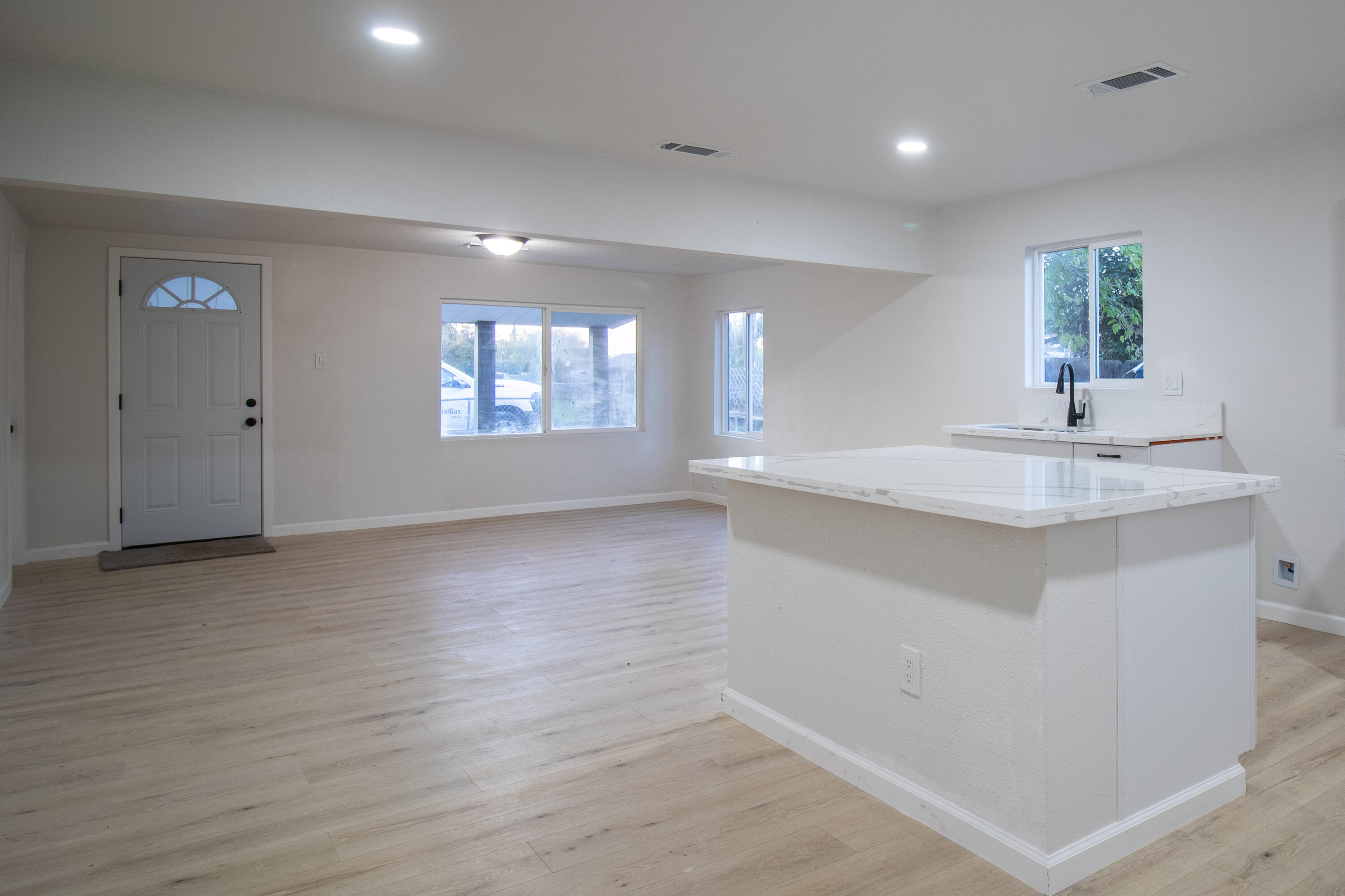 19514 Rd 230, Strathmore, CA 93267