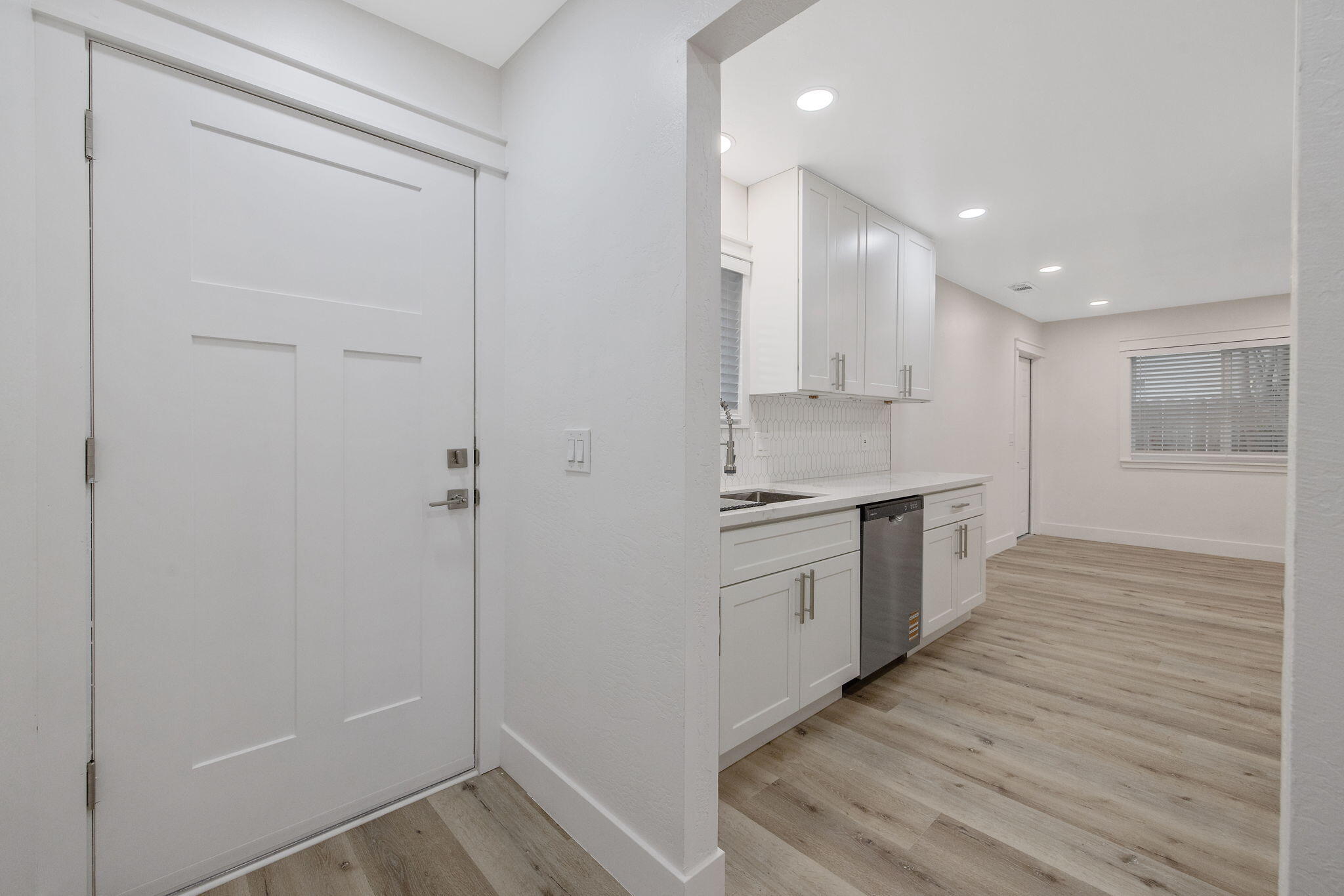 4024 W Howard Ave, Visalia, CA 93277