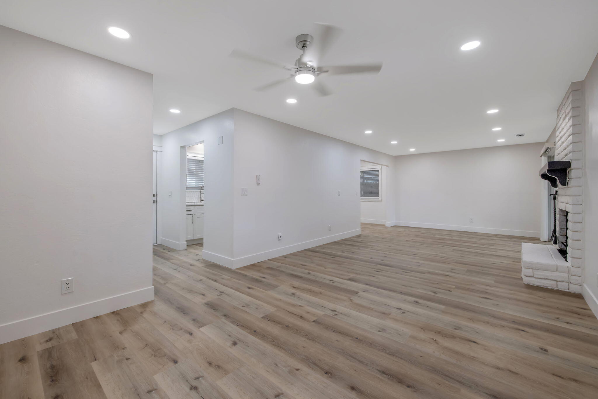 4024 W Howard Ave, Visalia, CA 93277